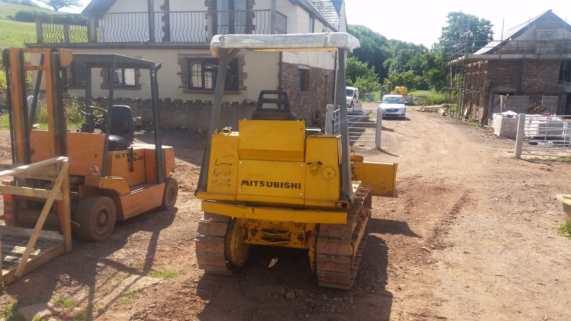 MITSUBISHI BD2G II DOZER, WITH 6 WAY BLADE IN WORKING CONDITION *NO VAT* - Image 4 of 9