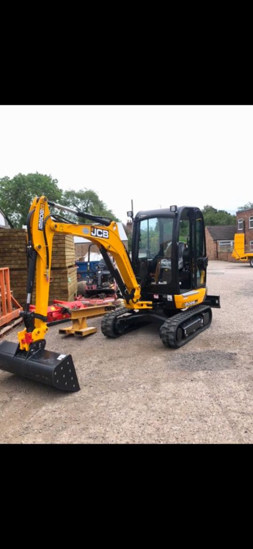 BRAND NEW & UNUSED JCB 8026 CTS TRACKED CRAWLER MINI EXCAVATOR / DIGGER - C/W 3 X BUCKETS *PLUS VAT*