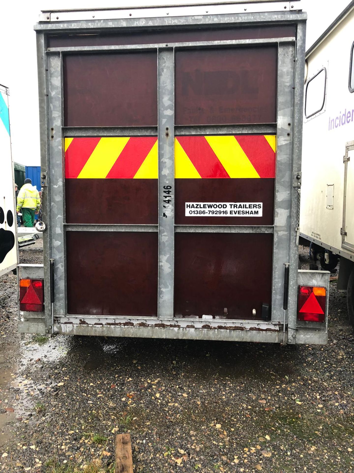 HAZELWOOD BOX TRAILER, IN GOOD CONDITION, DROP DOWN BACK DOOR, BRAKES WORK GOOD *NO VAT* - Image 4 of 6