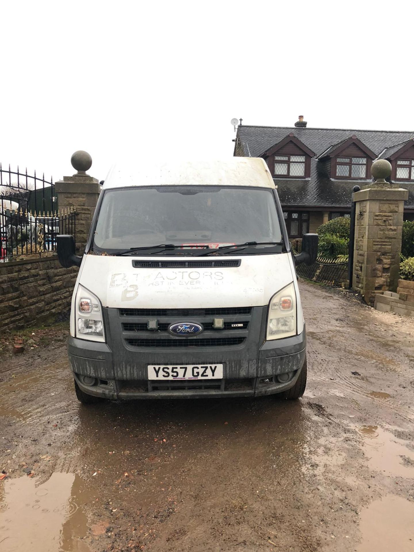 2008/57 REG FORD TRANSIT 110 T330S FWD 2.2 DIESEL PANEL VAN, SHOWING 0 FORMER KEEPERS *PLUS VAT* - Image 2 of 7