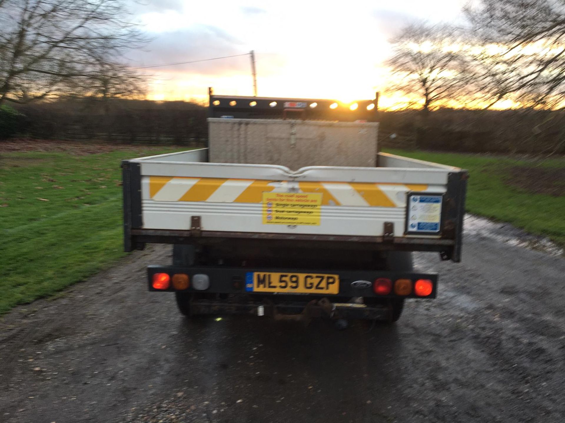 2009/59 REG FORD RANGER TDCI 2.5 DIESEL WHITE 4X4 TIPPER, SHOWING 0 FORMER KEEPERS *PLUS VAT* - Image 5 of 12