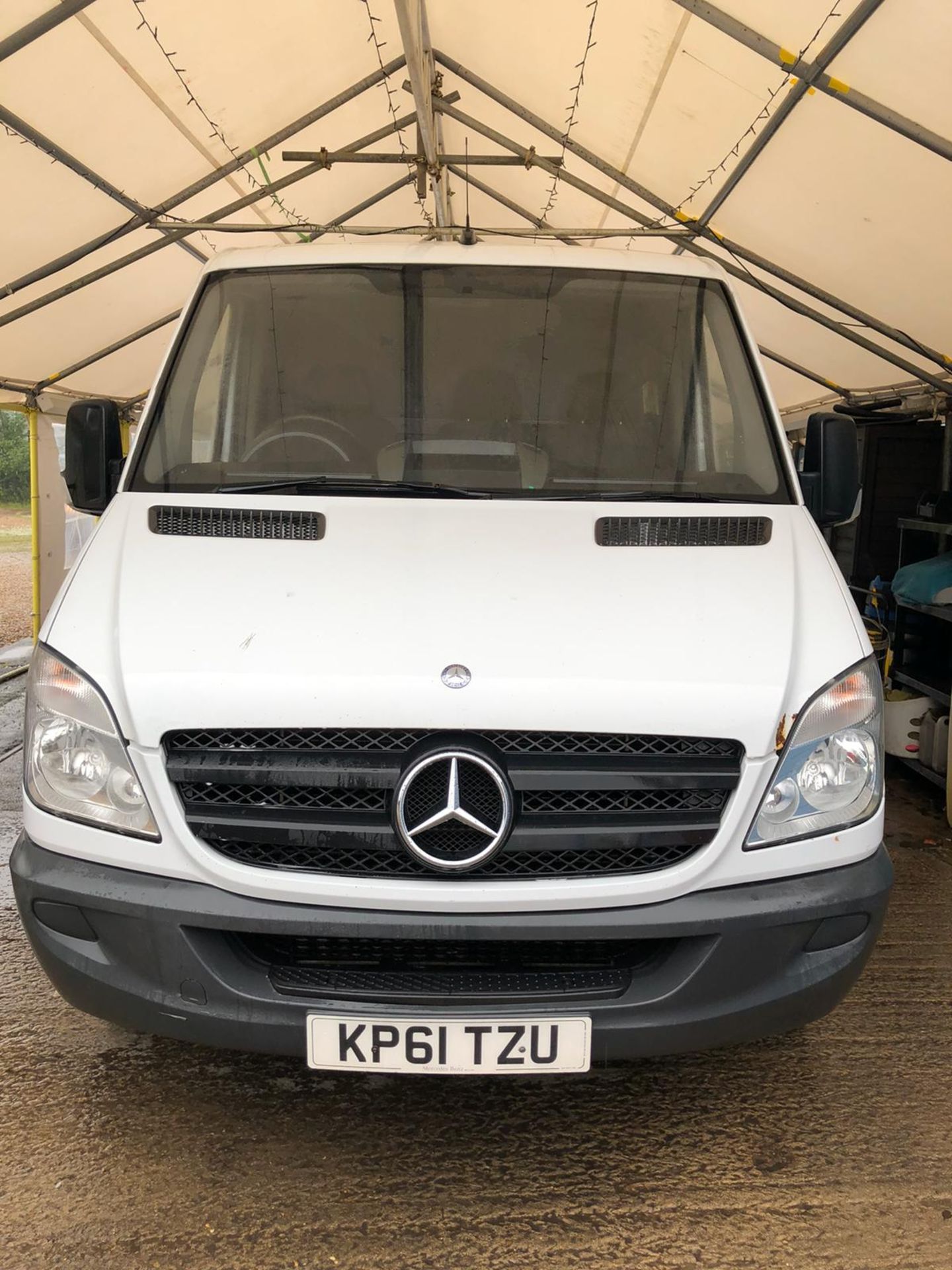 2011/61 REG MERCEDES-BENZ SPRINTER 313 CDI 2.2 DIESEL WHITE PANEL VAN, SHOWING 2 FORMER KEEPERS - Image 3 of 14