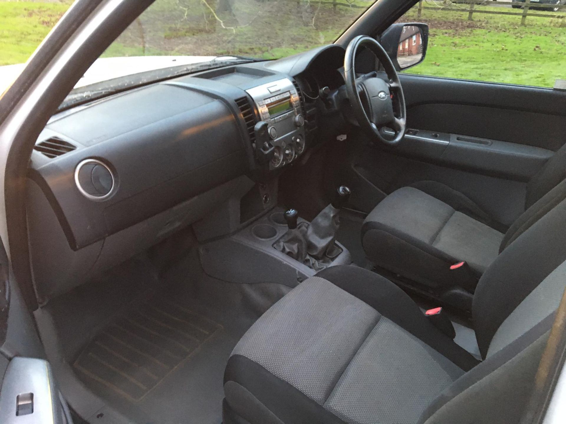 2009/59 REG FORD RANGER TDCI 2.5 DIESEL WHITE 4X4 TIPPER, SHOWING 0 FORMER KEEPERS *PLUS VAT* - Image 9 of 12