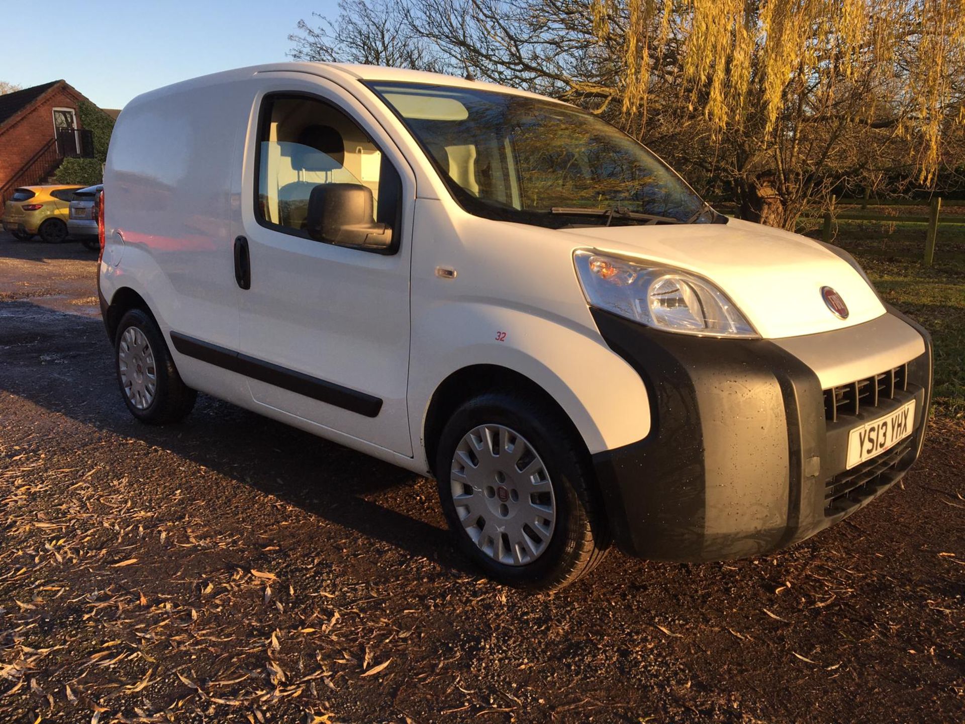 2013/13 REG FIAT FIORINO 16V SX MULTI-JET S 1.25 DIESEL AUTOMATIC CAR/VAN, SHOWING 1 FORMER KEEPER