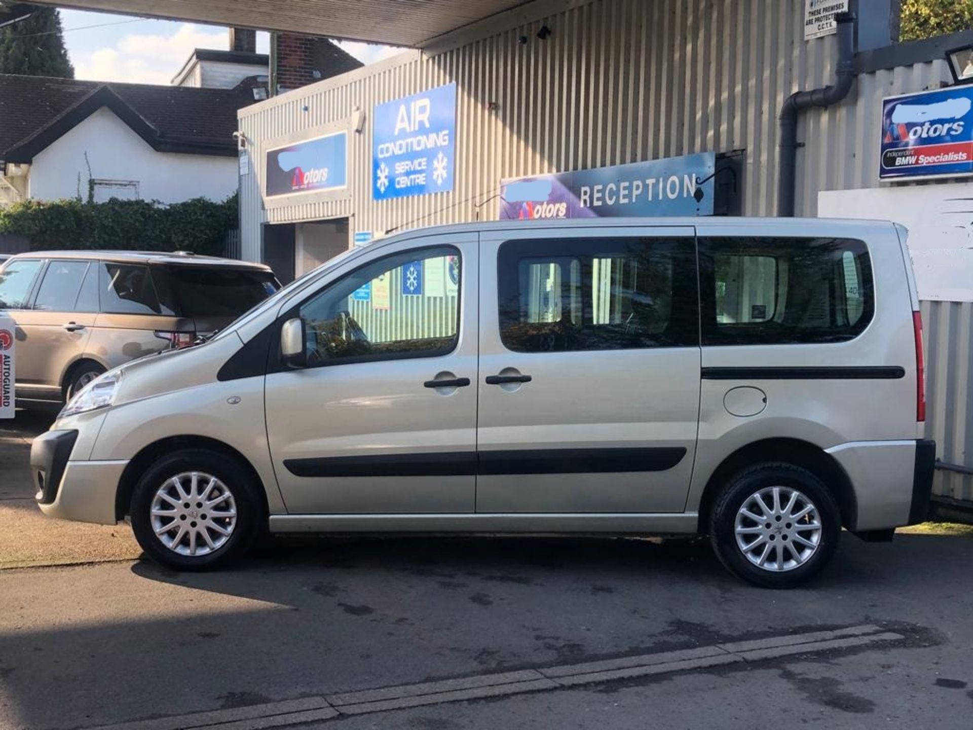 2009/09 REG PEUGEOT EXPERT TEPEE LEISURE 6S 2.0 DIESEL GOLD MPV, SHOWING 2 FORMER KEEPERS *NO VAT* - Image 3 of 13