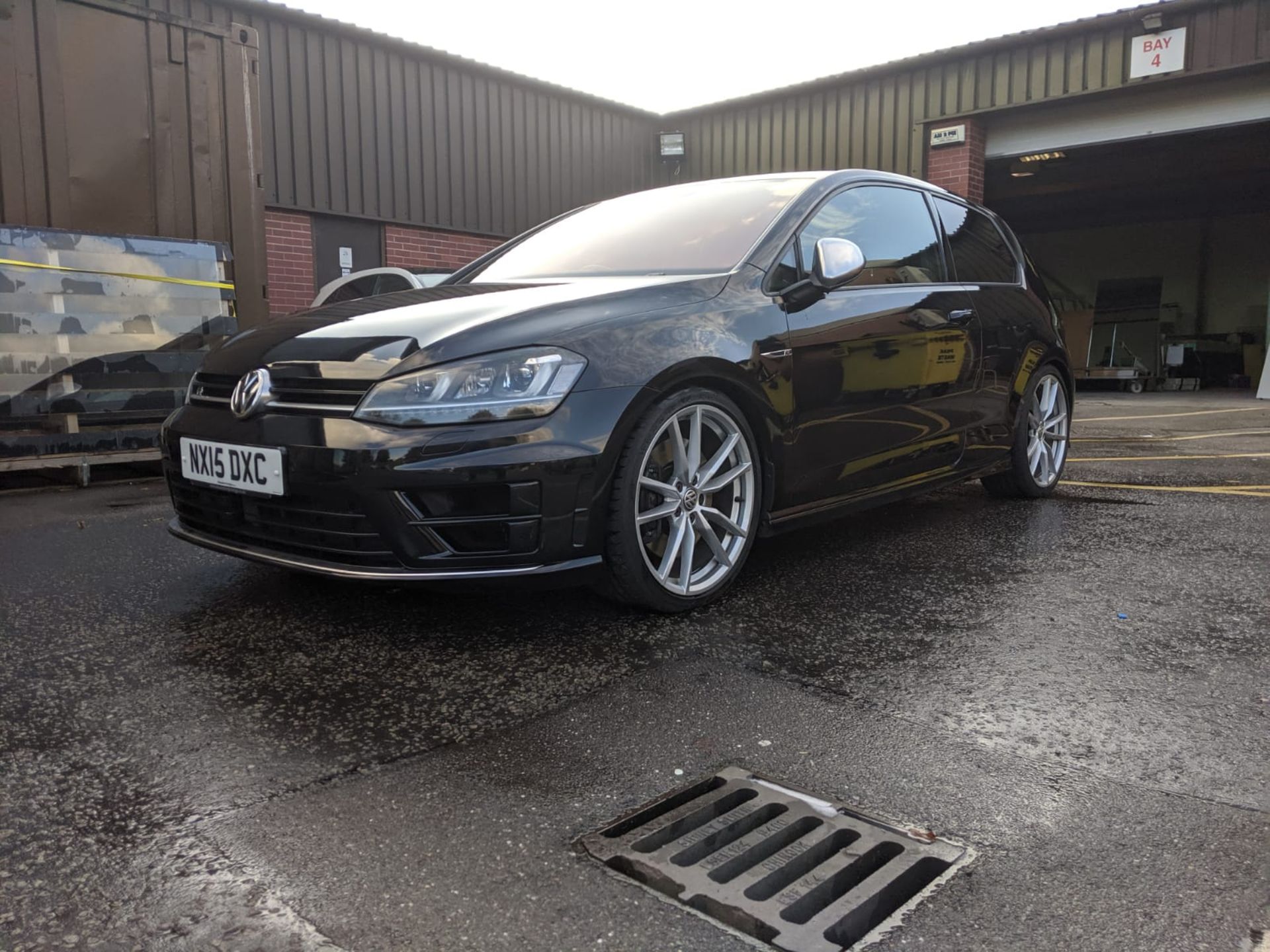 2015/15 REG VOLKSWAGEN GOLF R DSG 2.0 PETROL BLACK 3 DOOR HATCHBACK - FULL-SERVICE HISTORY *NO VAT*