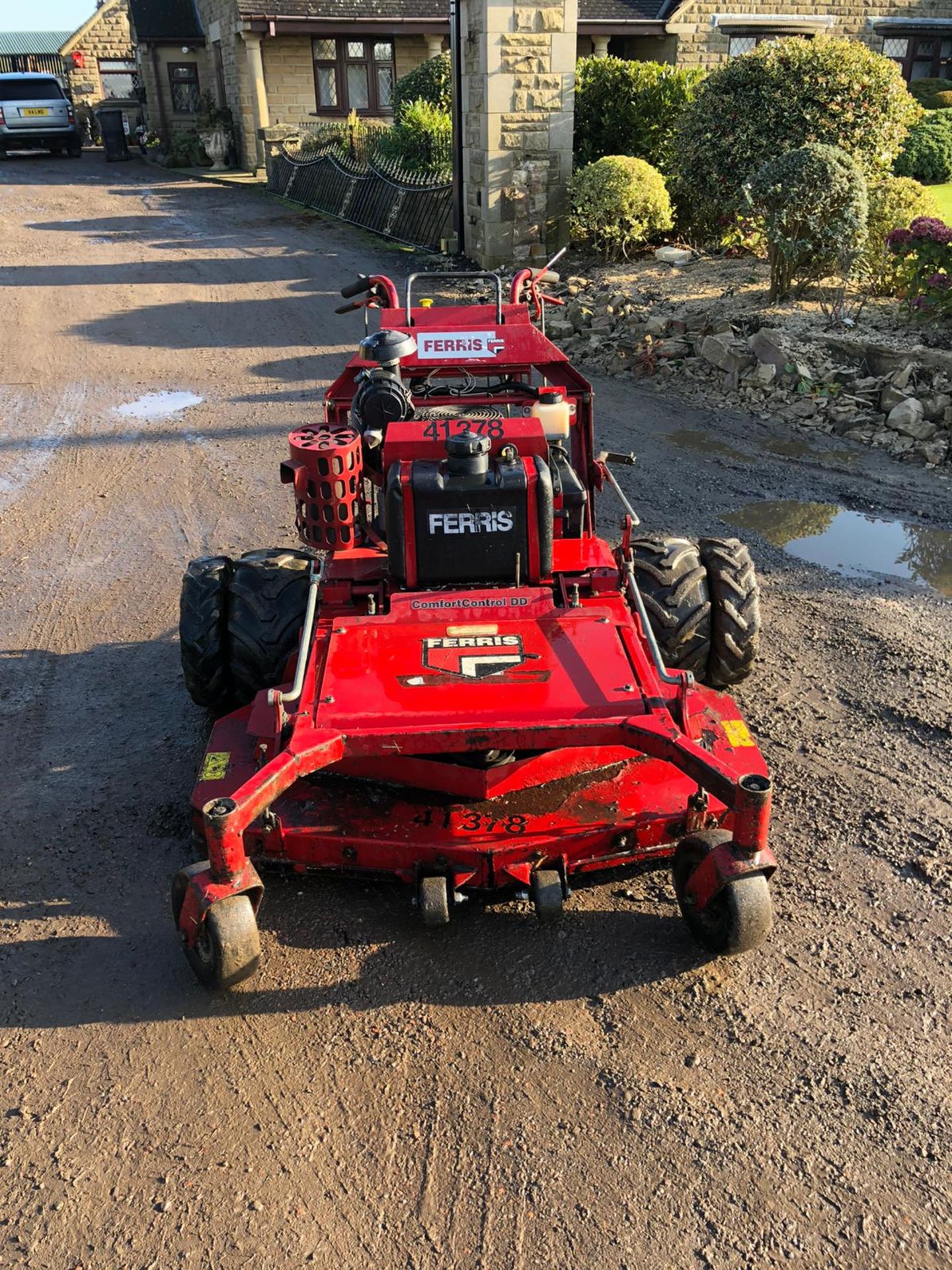 FERRIS COMFORT CONTROL DD TWIN WHEEL WALK BEHIND MOWER, RUNS, WORKS AND CUTS *PLUS VAT* - Image 6 of 6