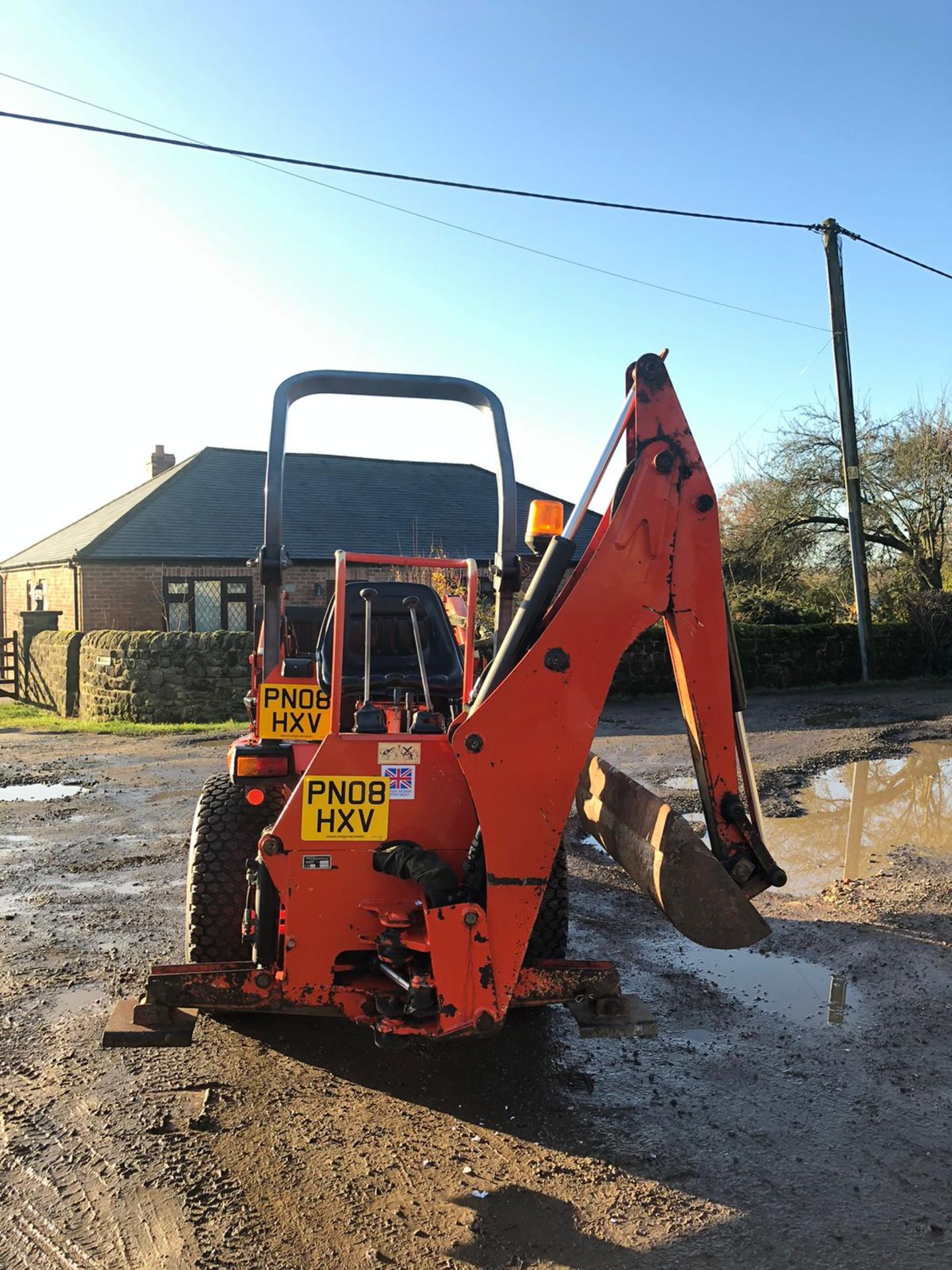 2008 KUBOTA B2530 DIESEL COMPACT TRACTOR C/W LEWIS 25QH FRONT LOADER & BACKHOE / ACTOR *PLUS VAT* - Image 2 of 5