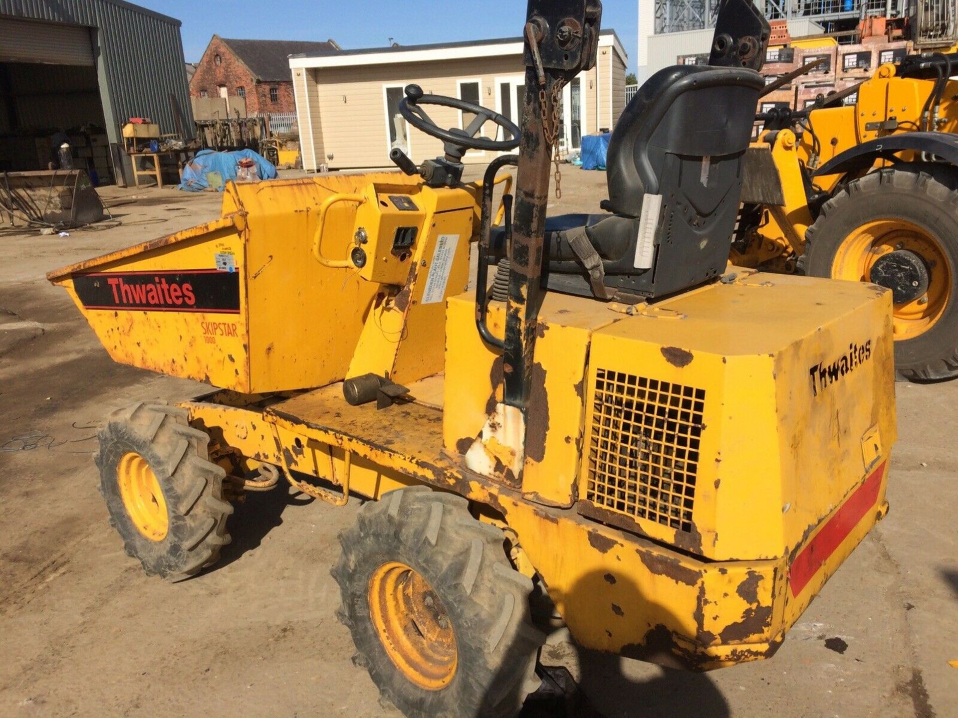 THWAITES SKIP STAR 1 TON HI TIP DUMPER, YEAR 2002, RUNS, WORKS AND TIPS, ONLY 546 HOURS *PLUS VAT*