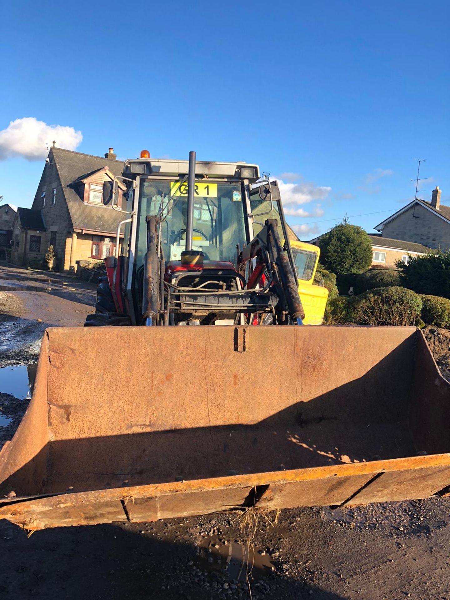 MASSEY FERGUSON 3060 LOADER TRACTOR, RUNS WORKS AND LIFT, V5 PRESENT, YEAR 1993 *PLUS VAT* - Image 3 of 7