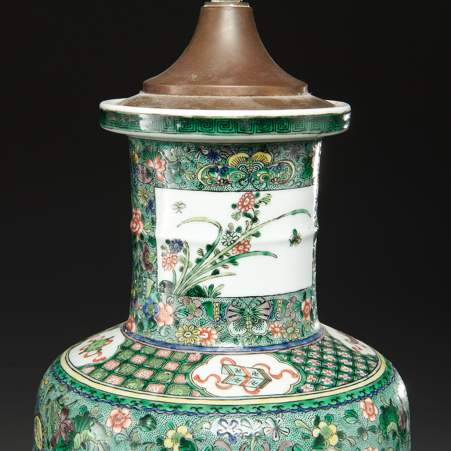 Chinese famille verte Rouleau vase lamp - Image 3 of 8