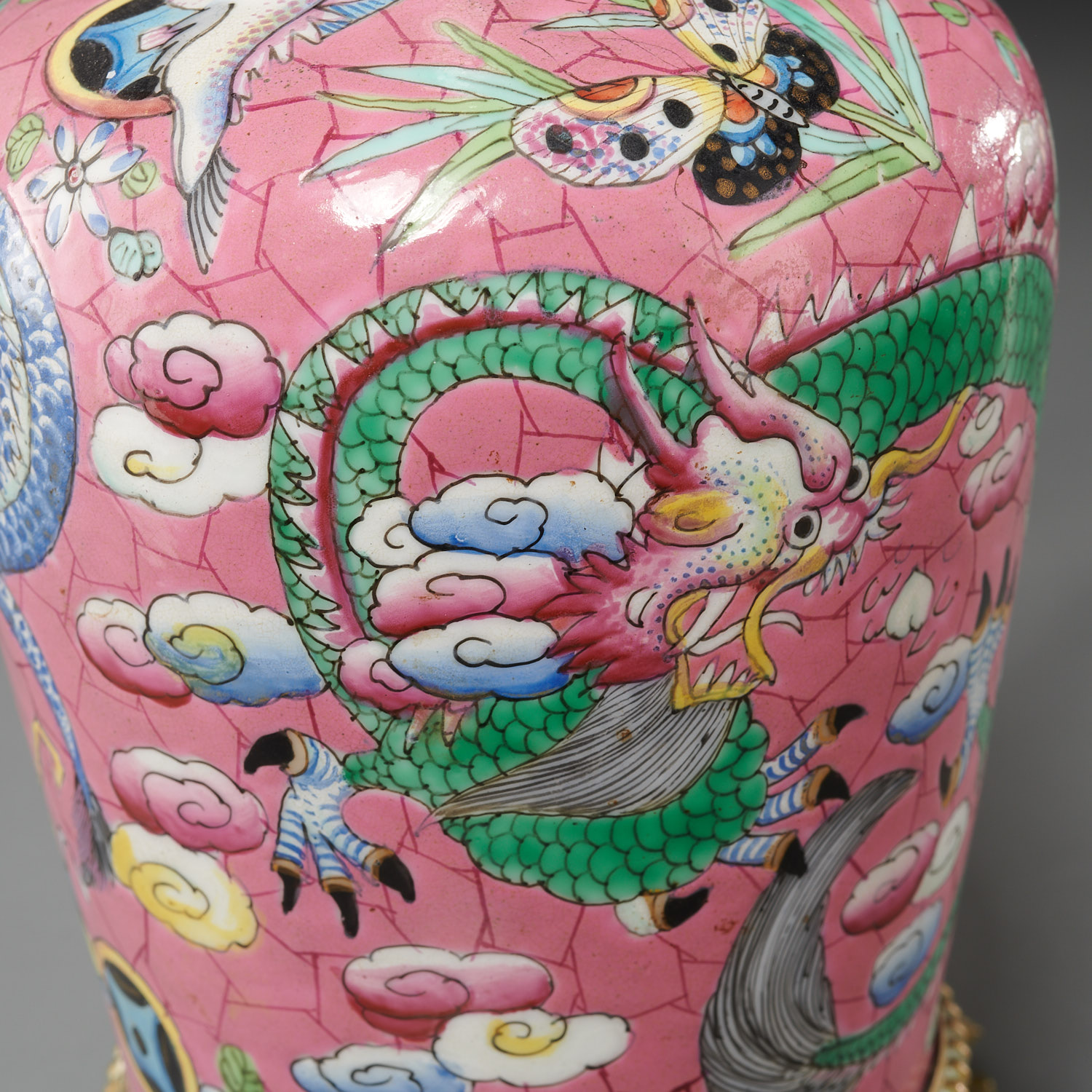 Chinese famille rose dragon vase lamp - Image 4 of 8