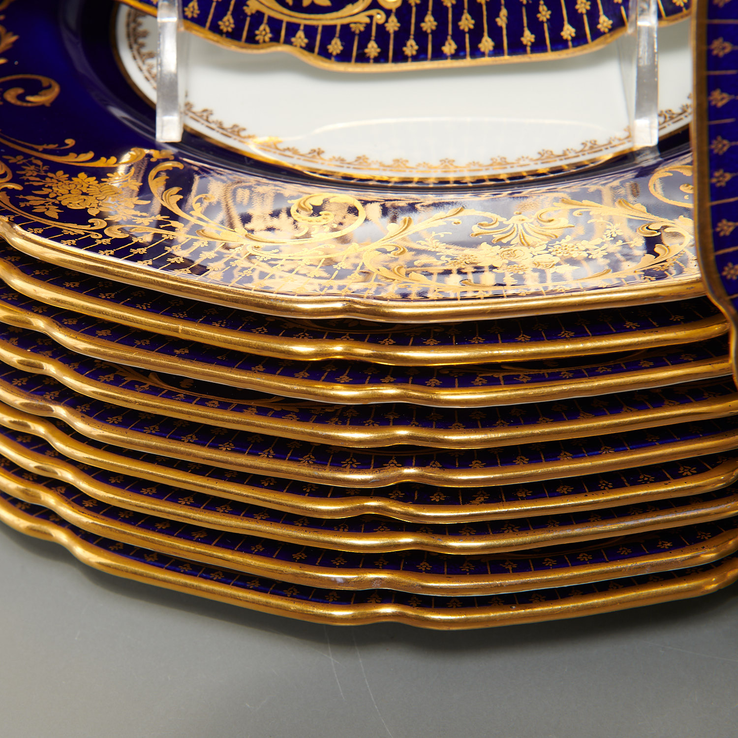 Set (11) Royal Doulton cobalt rim cabinet plates - Image 3 of 6