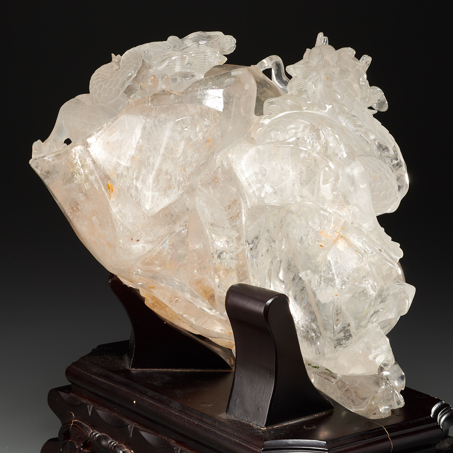 Large Chinese carved quartz dragon on stand - Image 6 of 9