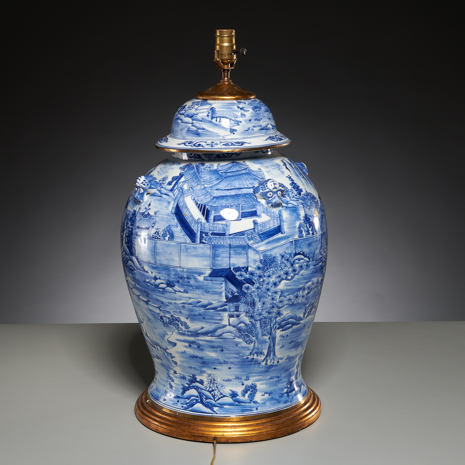 Large Kangxi blue and white lidded jar lamp - Image 5 of 7