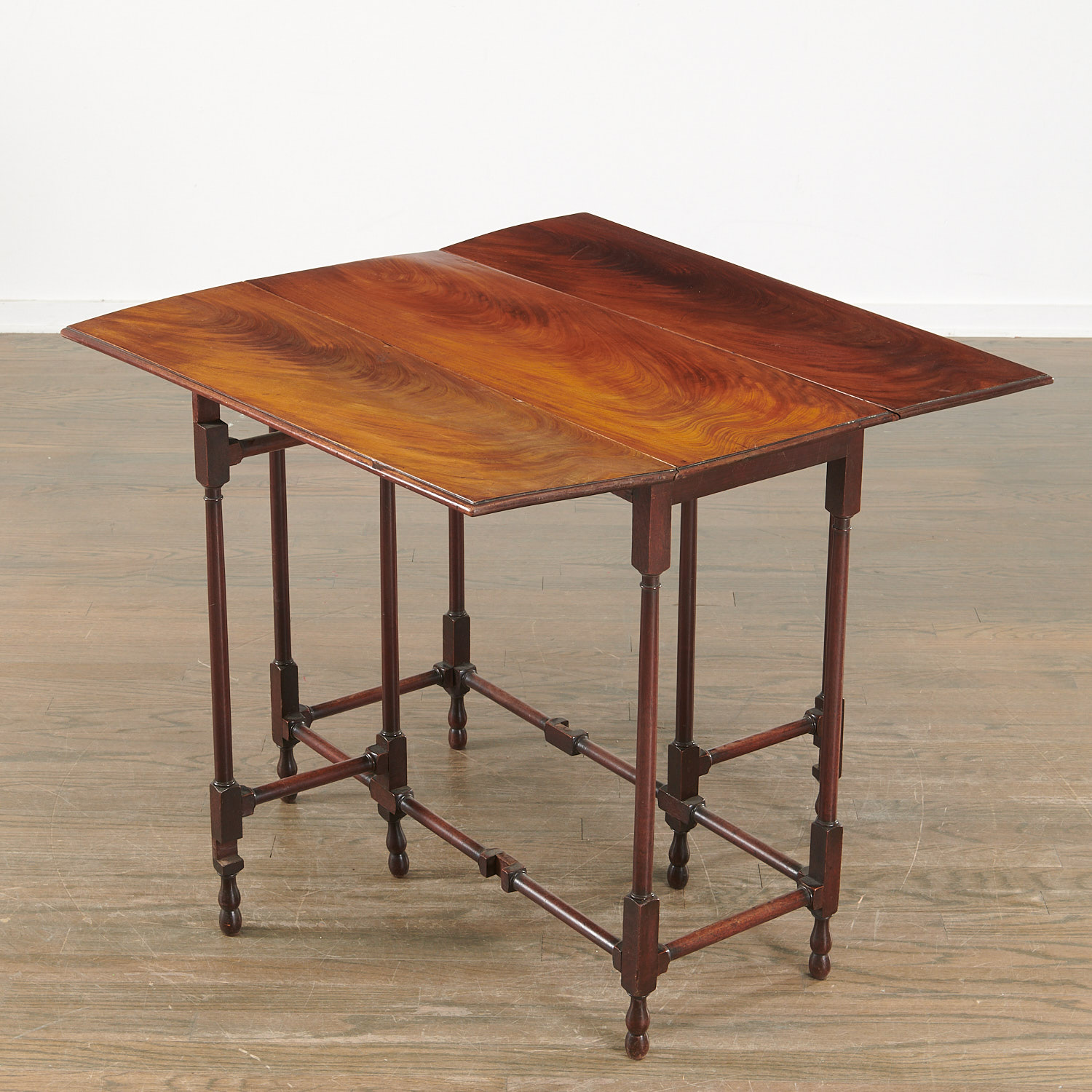 Nice George III spider gateleg table - Image 2 of 7