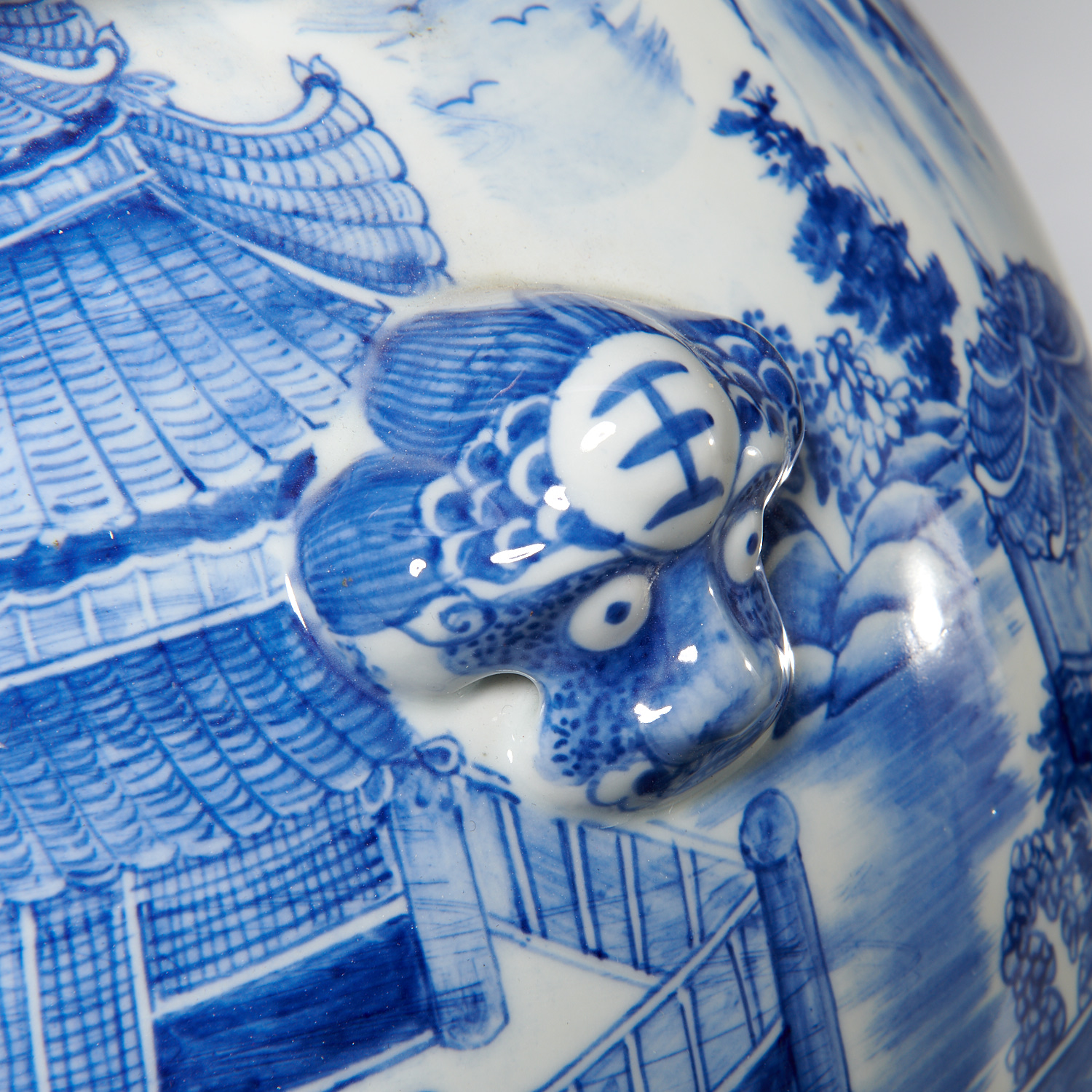 Large Kangxi blue and white lidded jar lamp - Image 4 of 7
