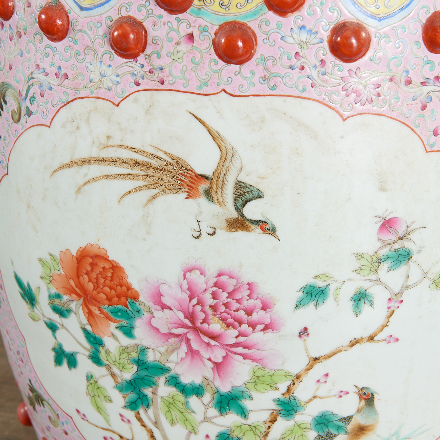 Fine Chinese famille rose garden seat - Image 2 of 6