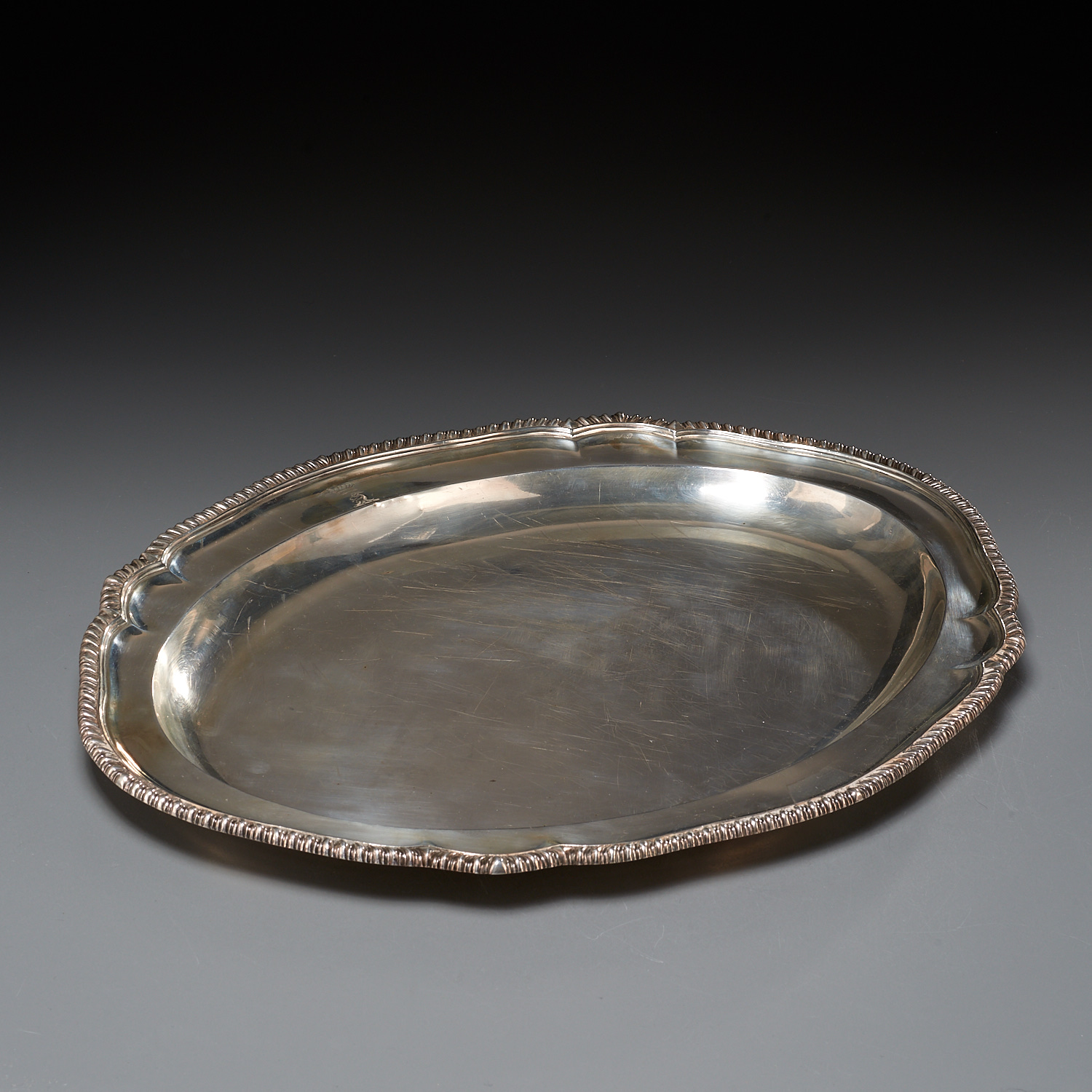 George II silver meat platter - Image 4 of 8