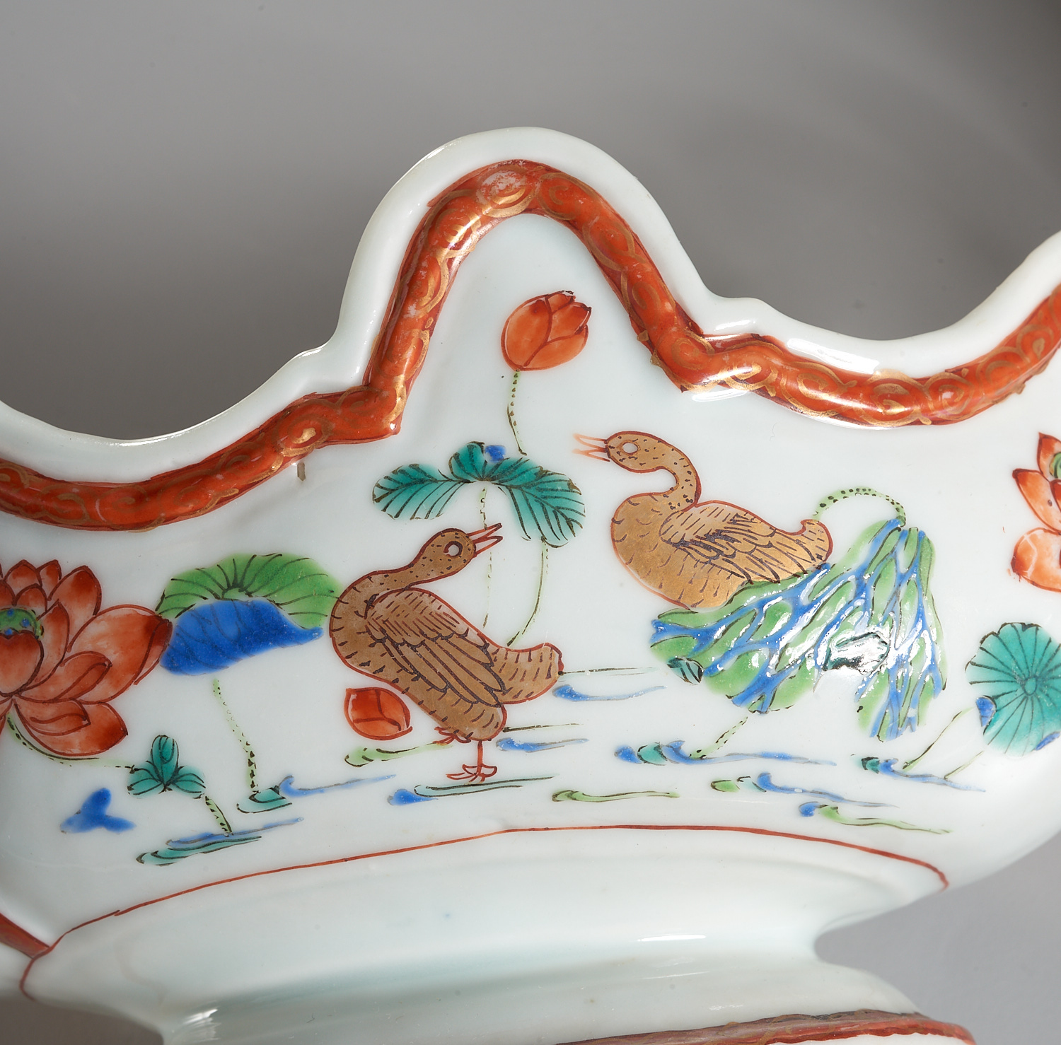 Pair Chinese Export porcelain sauceboats - Image 5 of 7