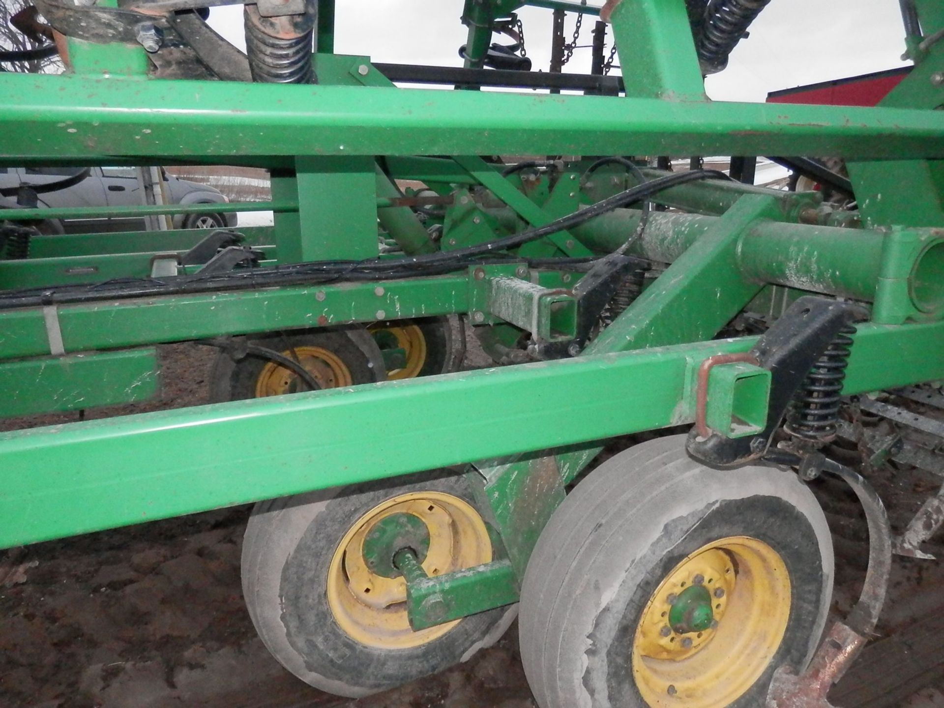 JOHN DEERE 980 30' FIELD CULTIVATOR - Image 4 of 4