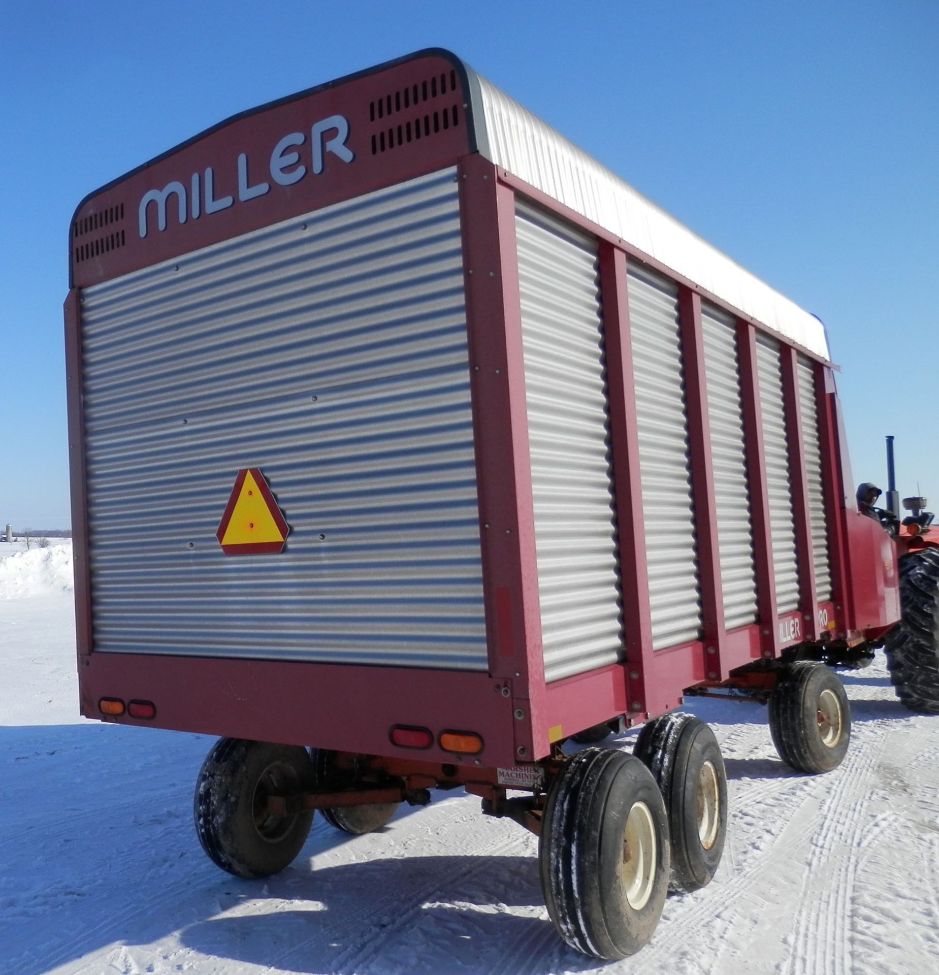 MILLER PRO 5200 SU FORAGE WAGON (A) - Image 5 of 5