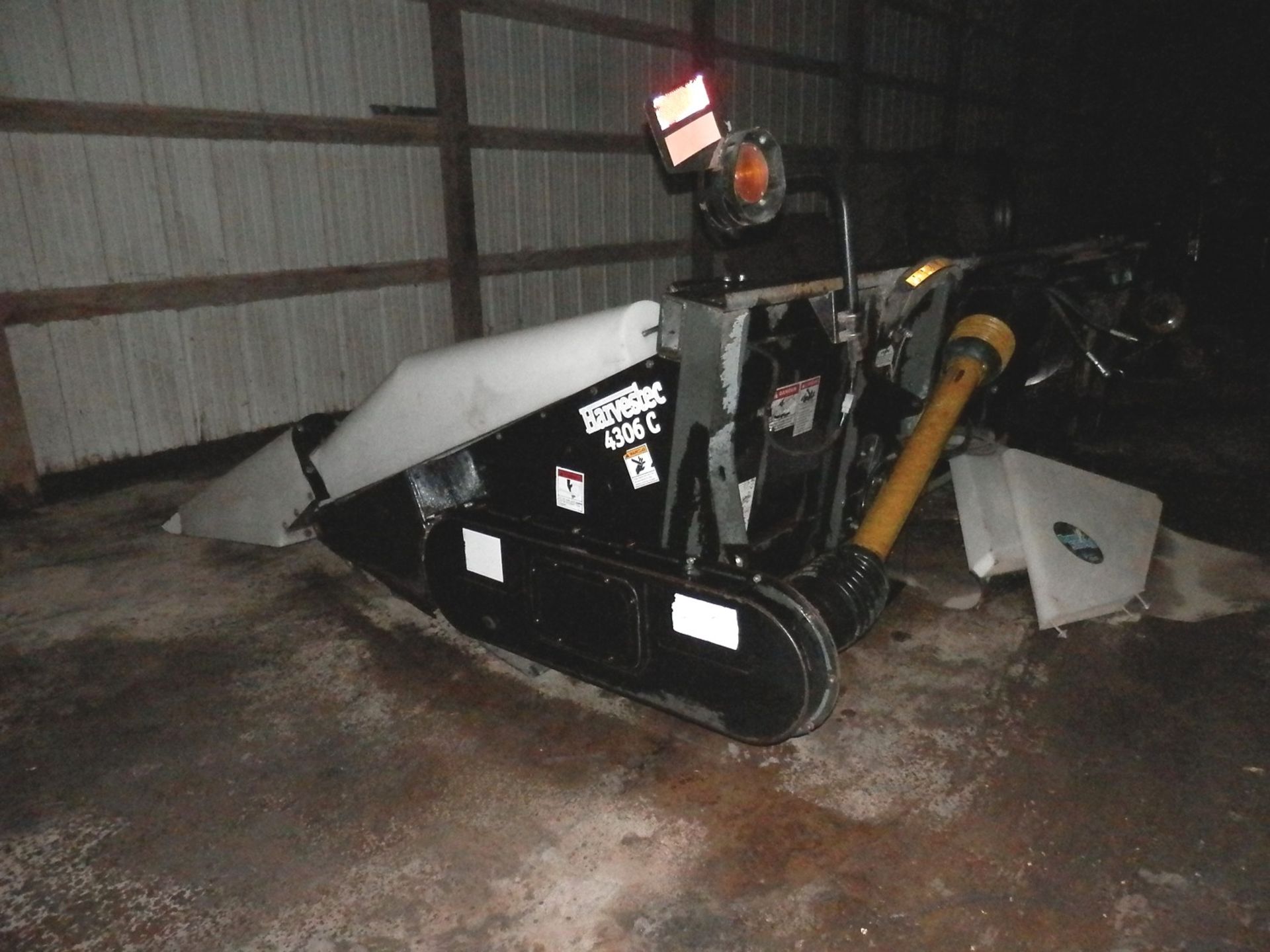 HARVESTEC 4306C 6 RN COMBINE CORN HEAD - Image 4 of 7