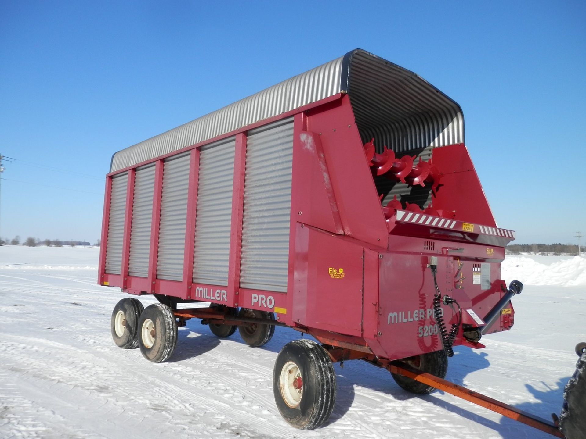 MILLER PRO 5200 SU FORAGE WAGON (A) - Image 3 of 5