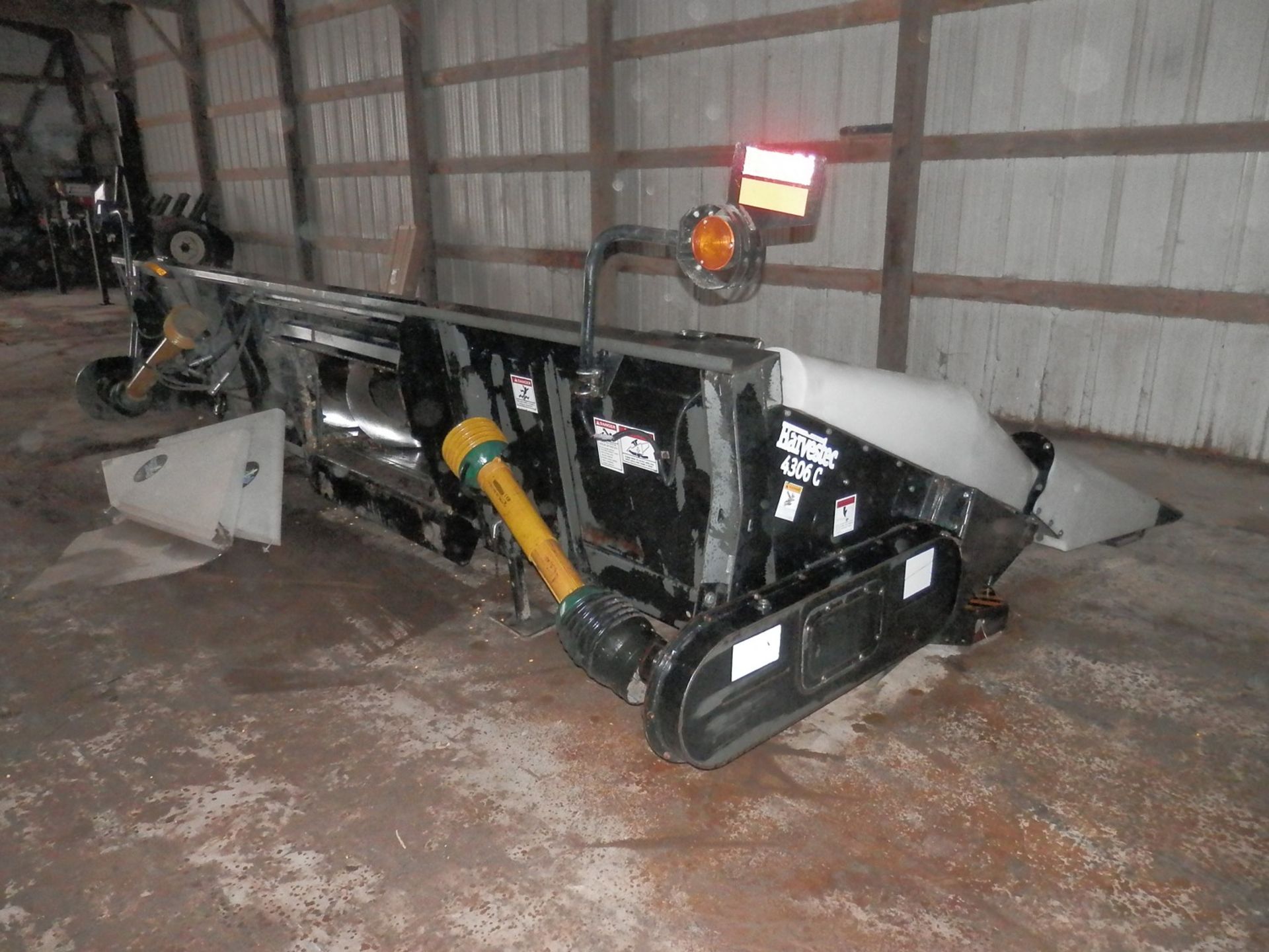 HARVESTEC 4306C 6 RN COMBINE CORN HEAD - Image 3 of 7