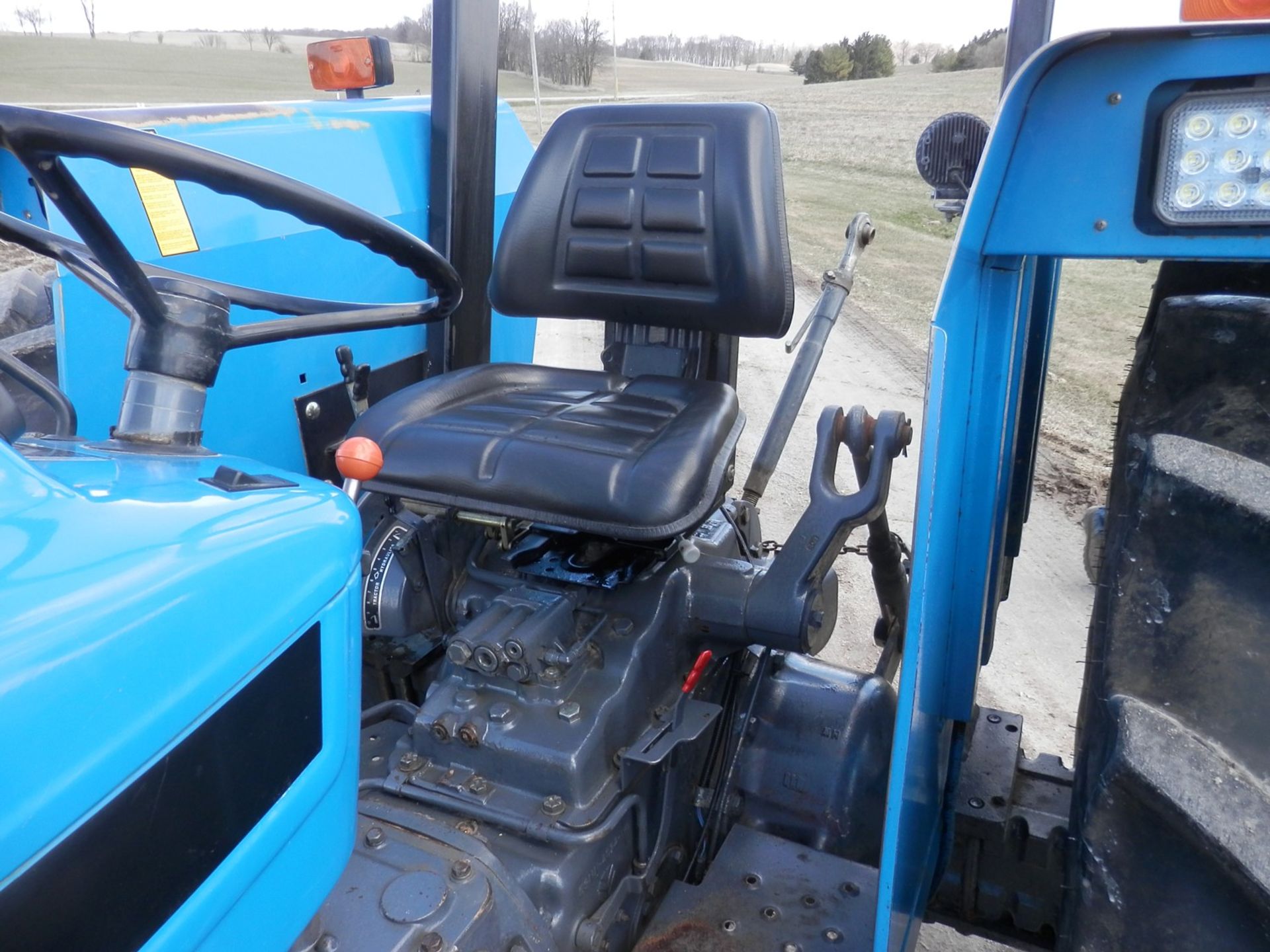 NEW HOLLAND 7810S TRACTOR - Image 7 of 10