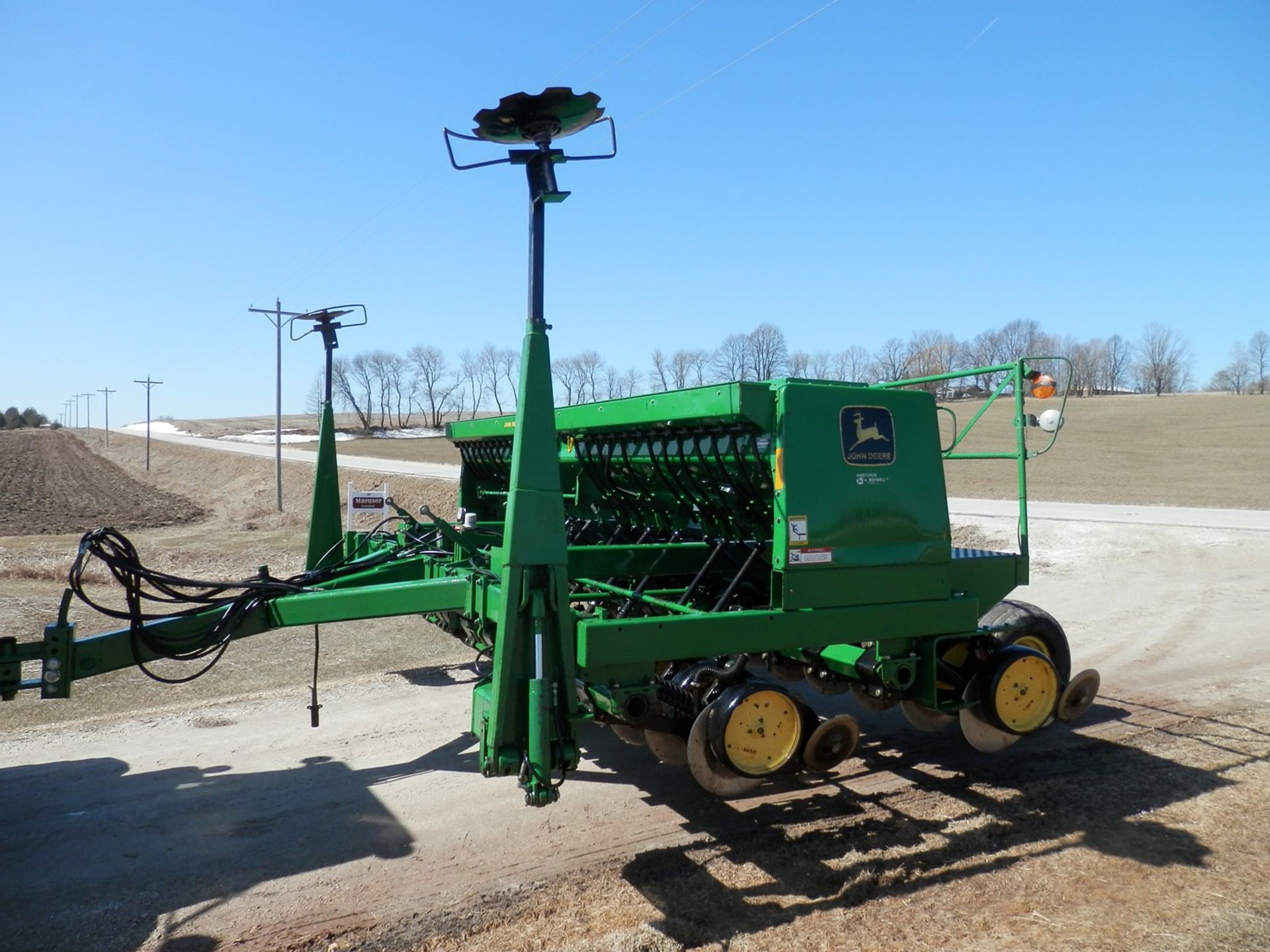 JOHN DEERE 750 NO TILL DRILL - Image 2 of 7