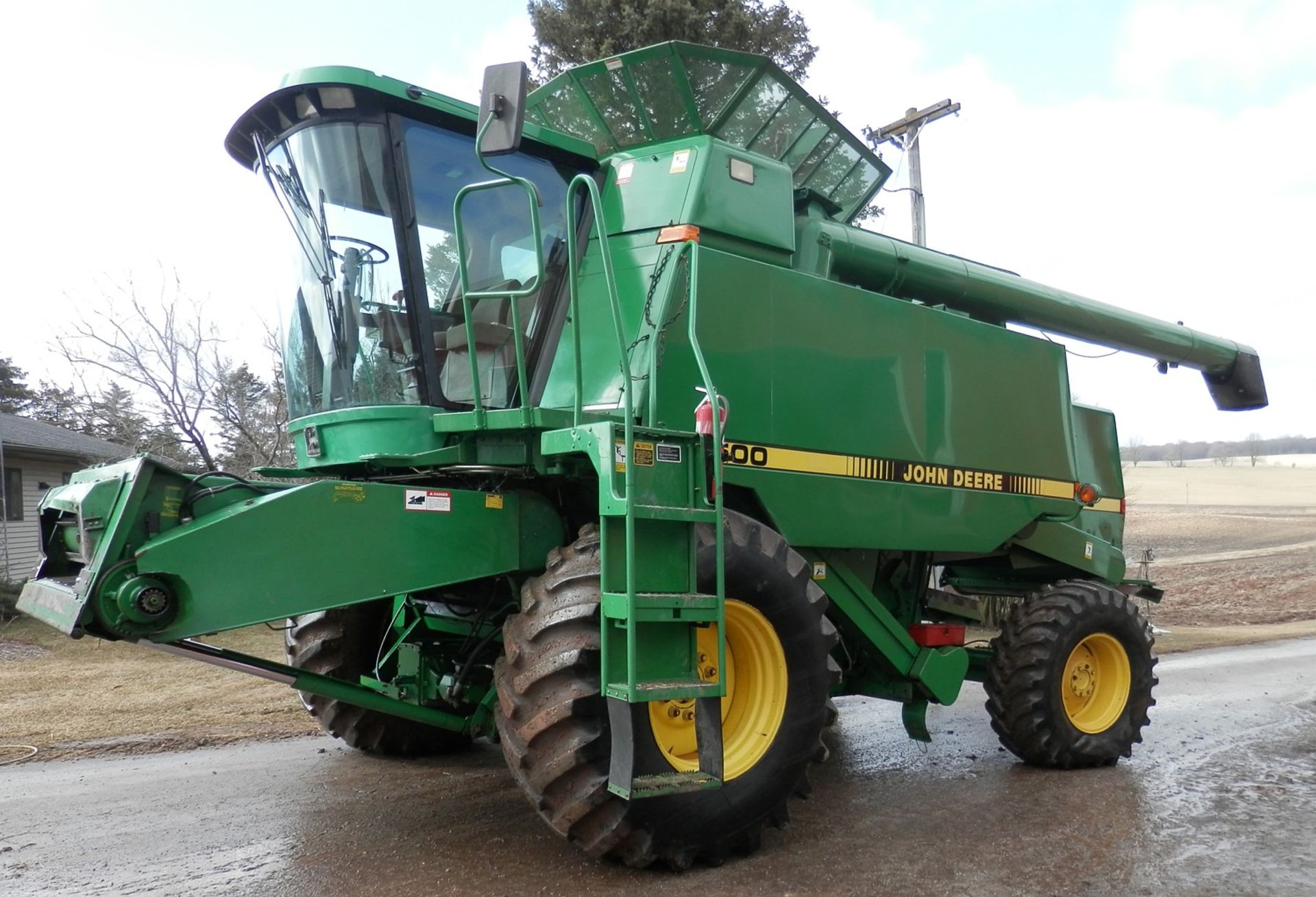 JOHN DEERE 9500 COMBINE