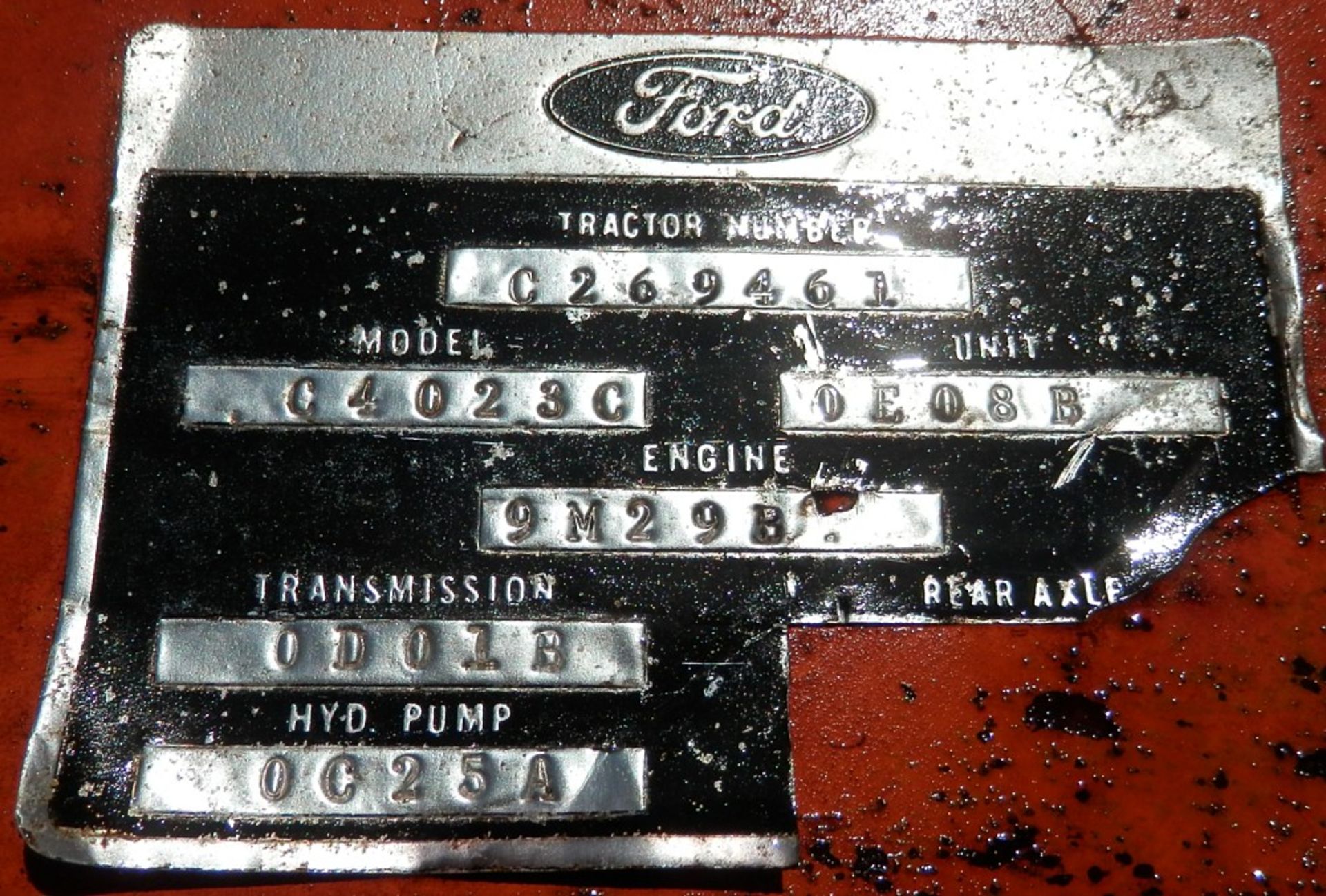 FORD 4023C IND. TRACTOR - Image 9 of 9