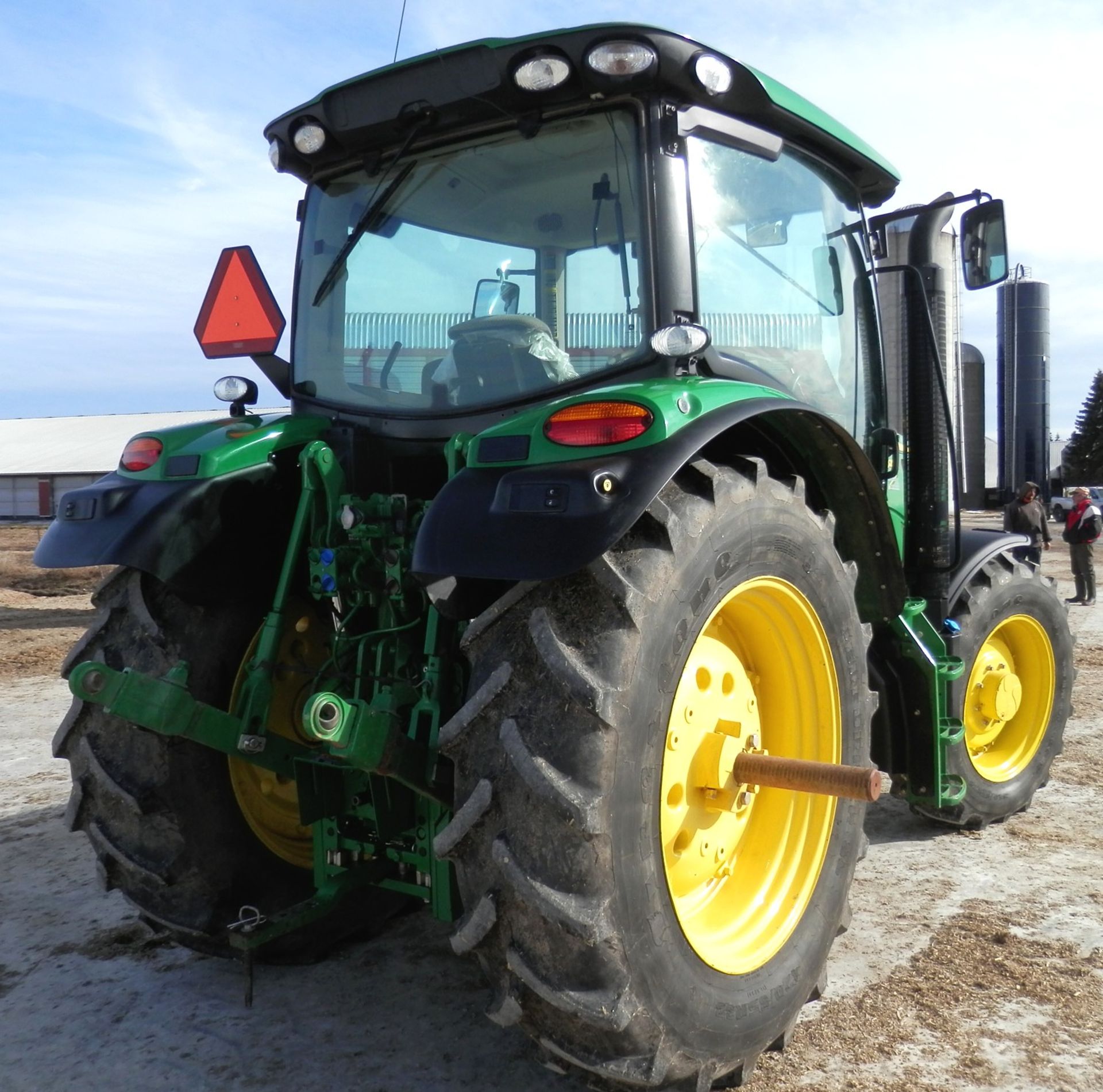 JOHN DEERE 6125R MFWD TRACTOR - Image 2 of 9