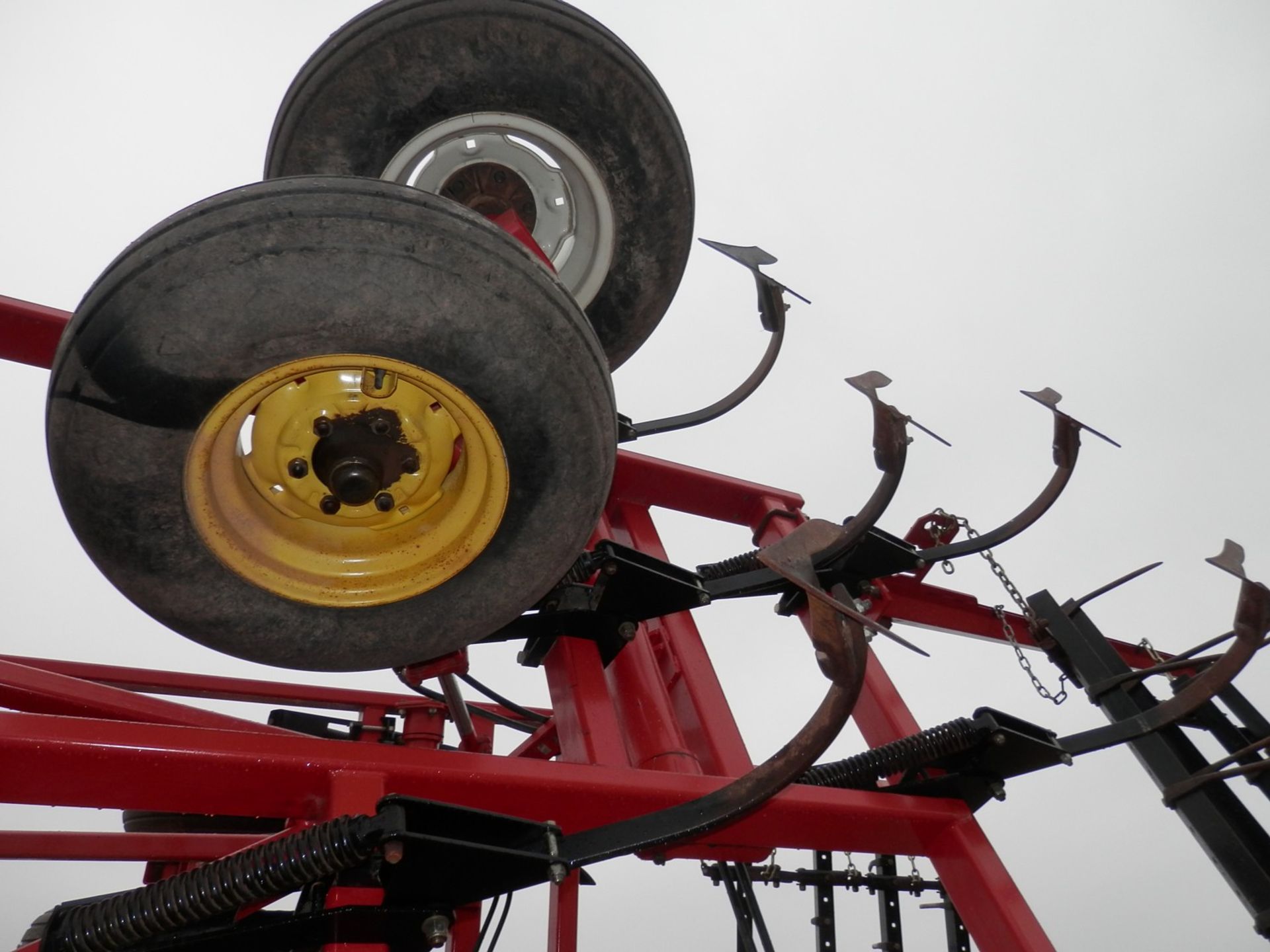 SUNFLOWER 5035 26' FIELD CULTIVATOR - Image 5 of 7