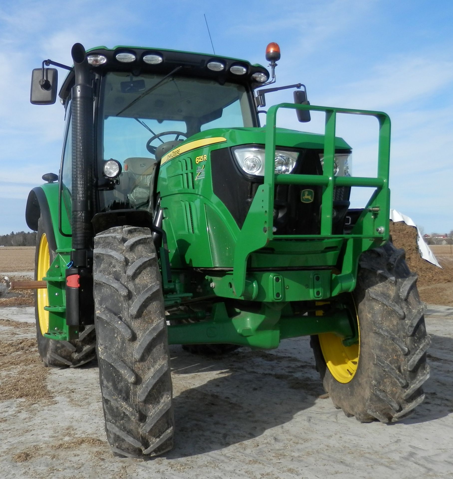 JOHN DEERE 6125R MFWD TRACTOR - Image 5 of 9