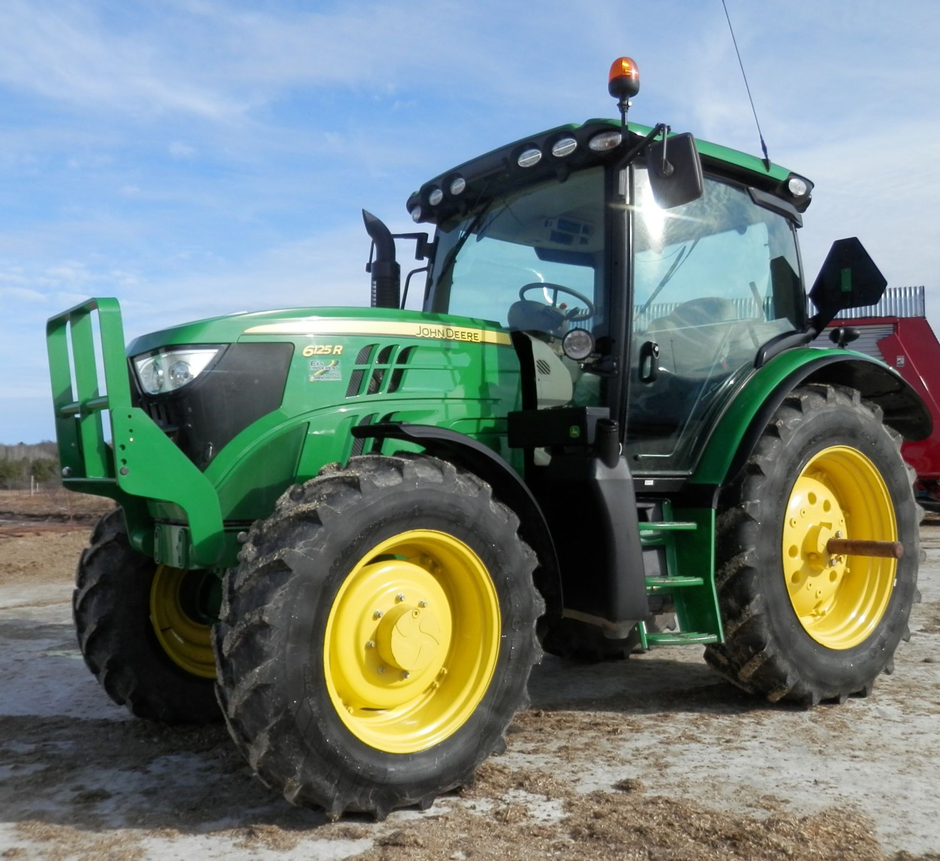 JOHN DEERE 6125R MFWD TRACTOR