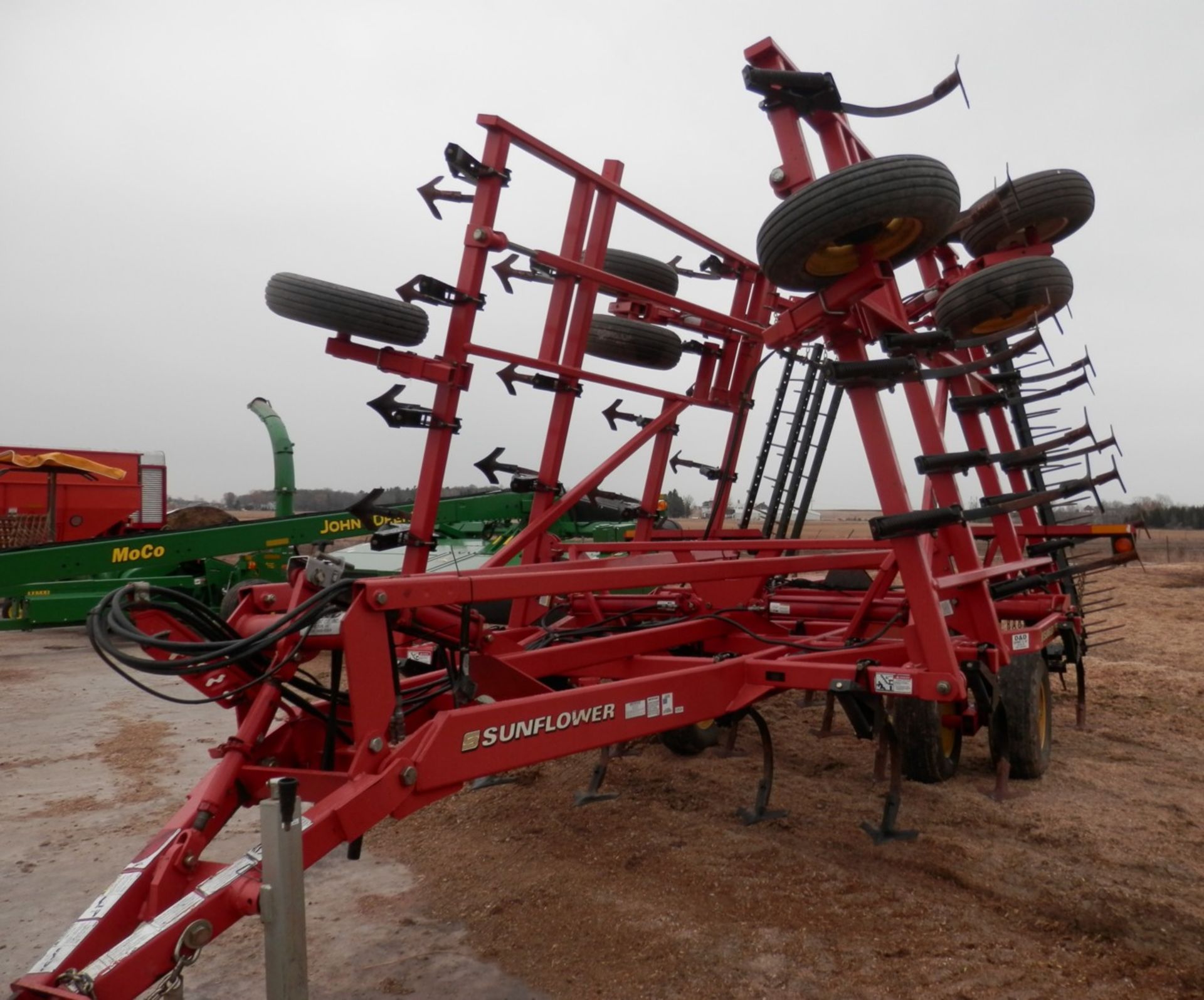 SUNFLOWER 5035 26' FIELD CULTIVATOR - Image 4 of 7