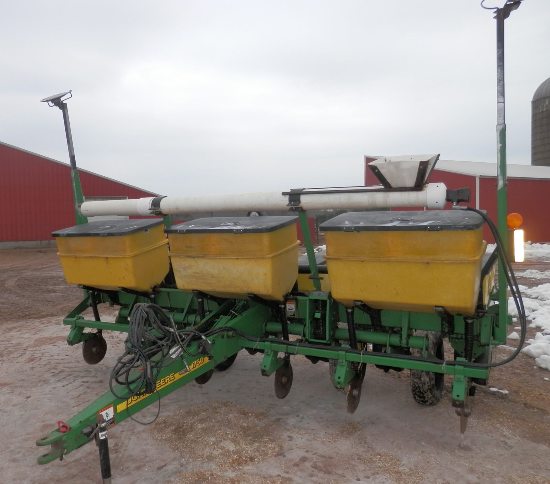 JOHN DEERE 1750 MAX EMERGE PLANTER