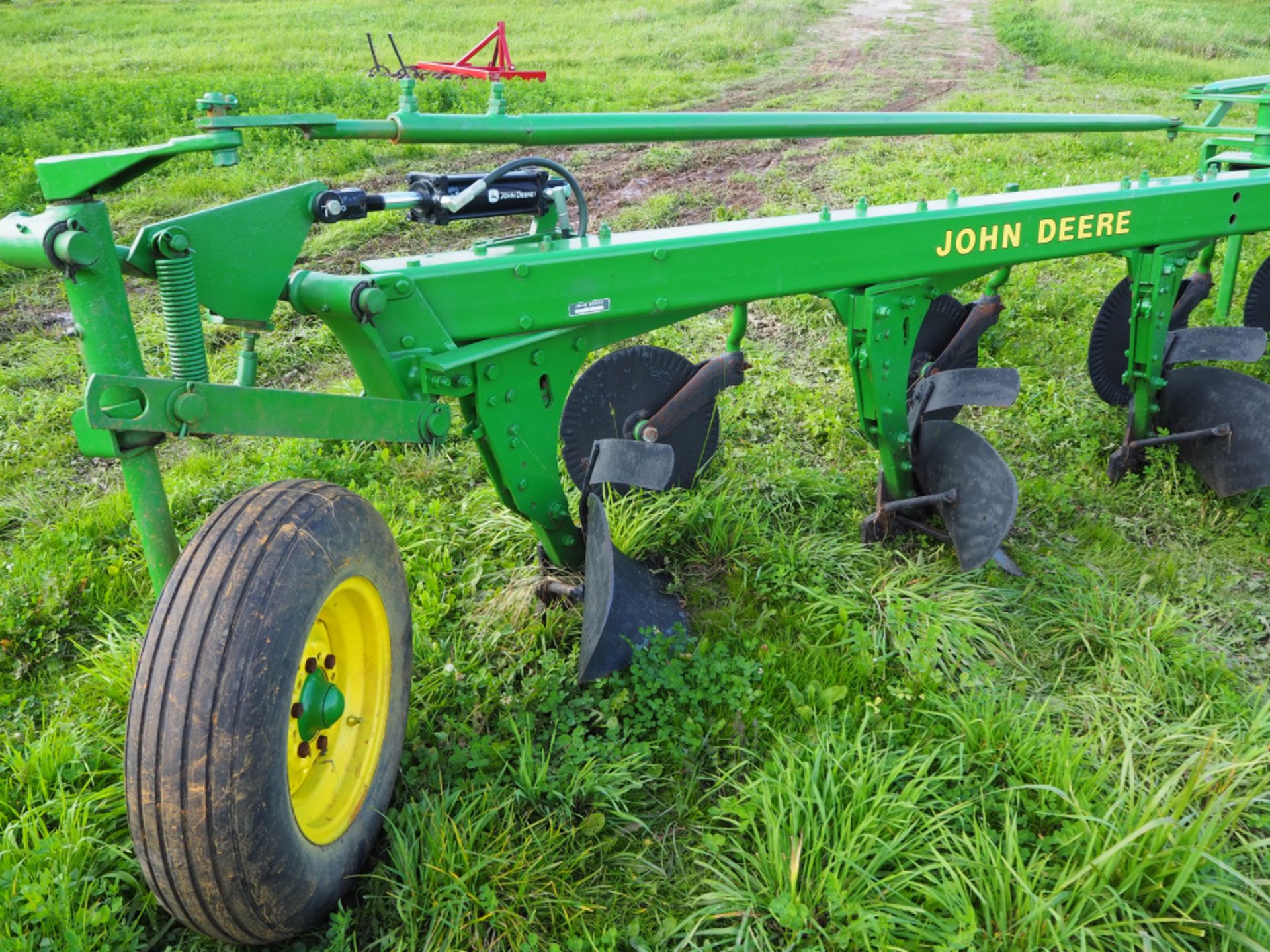 JD F 1350 F1450 5X PLOW - Image 3 of 5