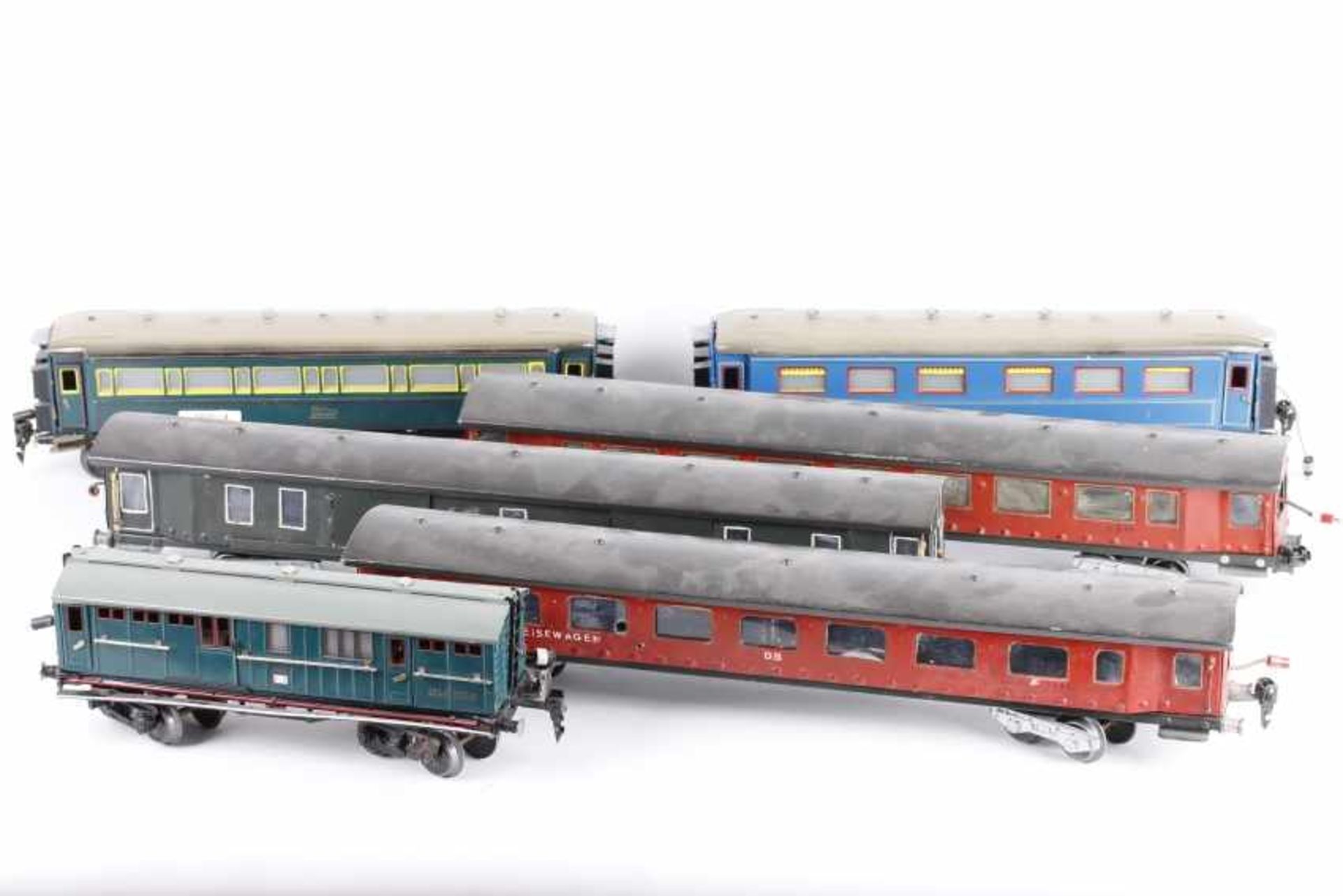 Sechs SchnellzugwagenSechs Schnellzugwagen, 3 x Paya 26 cm bzw. 35 cm lang, Gussteile rissig oder