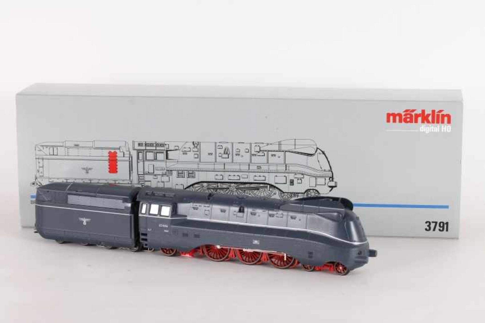 Märklin 3791, Stromlinien-Dampflok "03 1056" der DRGMärklin 3791, Stromlinien-Dampflok "03 1056" der