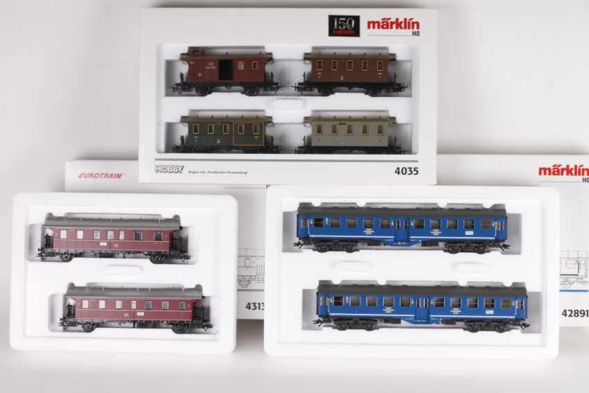 Märklin, acht Personenwagen in drei SetsMärklin, acht Personenwagen in drei Sets, 4035, 42891,