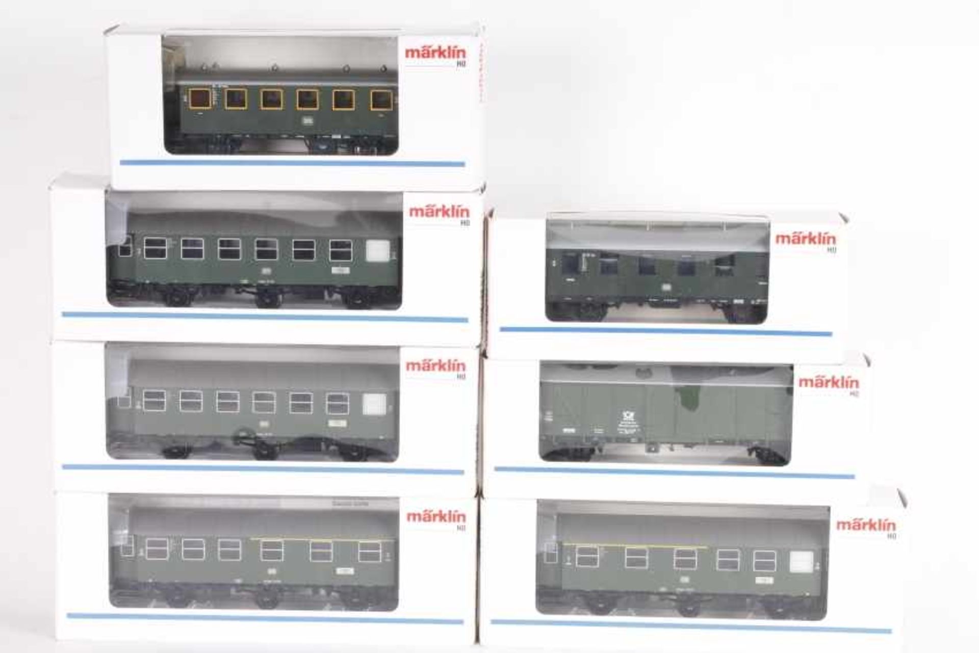 Märklin, sieben PersonenzugwagenMärklin, sieben Personenzugwagen, 4235, 4302, 2 x 4317, 2 x 4318,