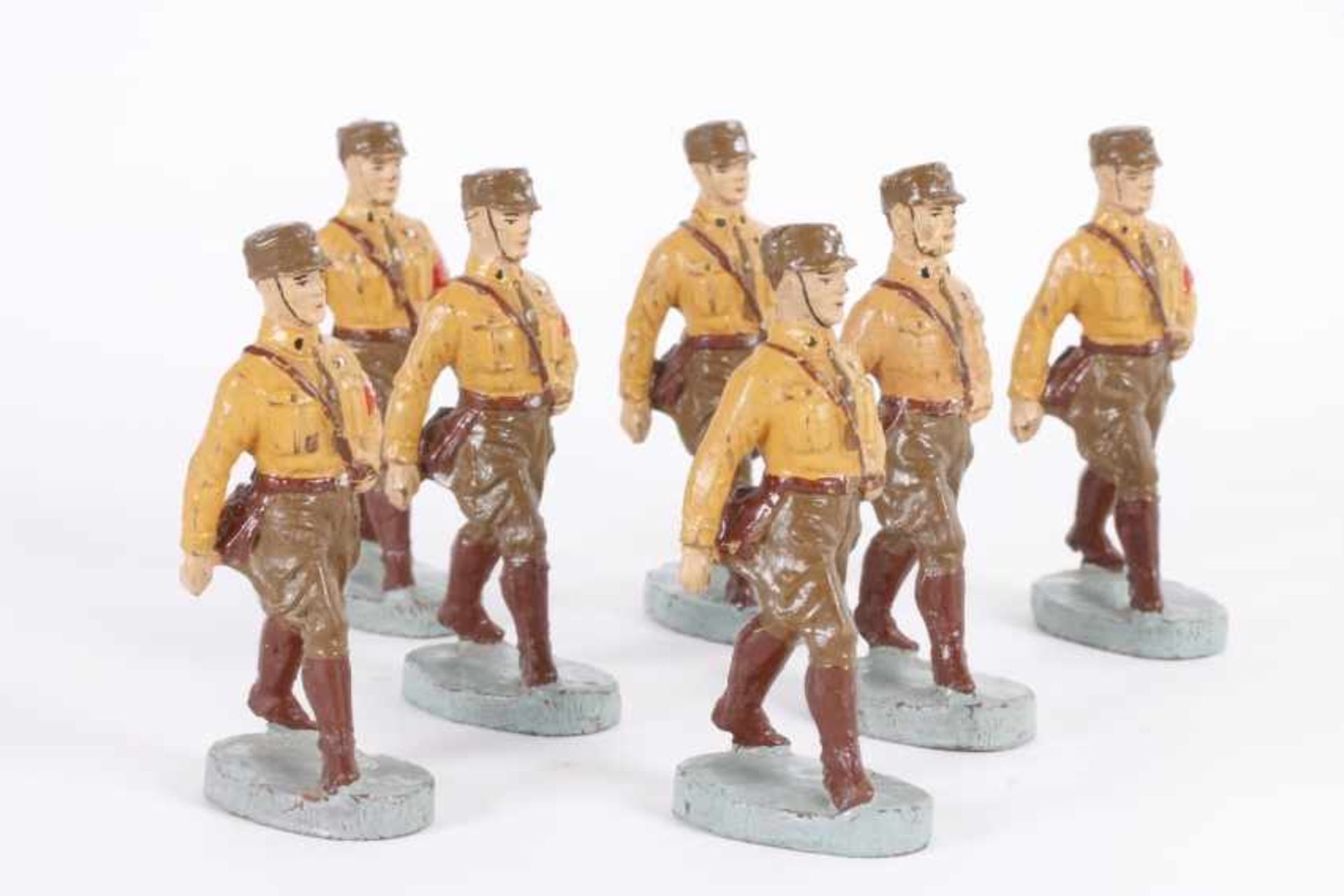 Elastolin, sieben Mann SAElastolin, sieben Mann SS in Sommeruniform, marschierend, leichte