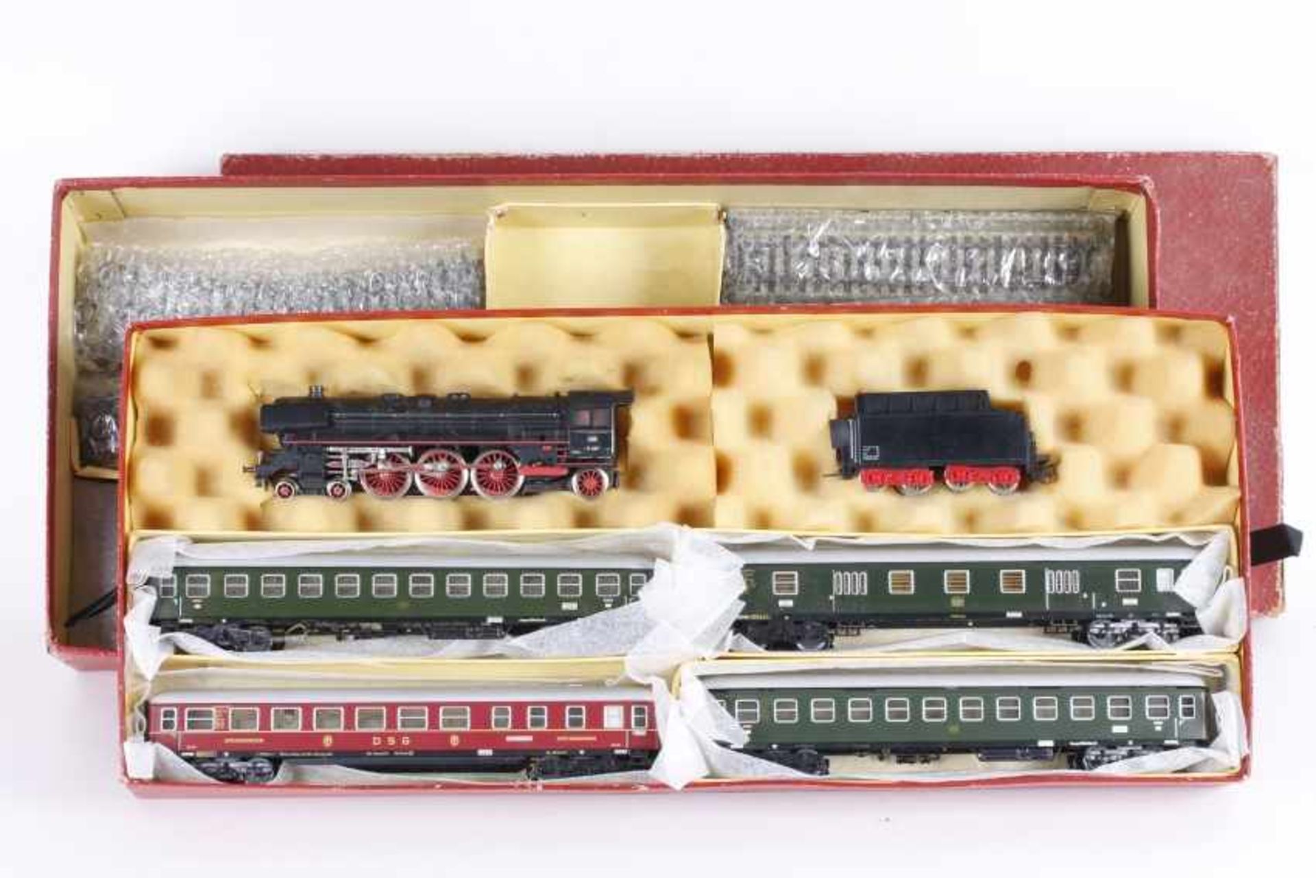 Märklin 3148, Schnellzug-PackungMärklin 3148, Schnellzug-Packung, Dampflok "01 097", kl. Knopf auf