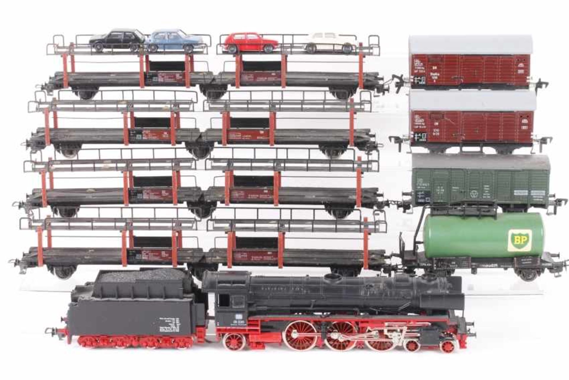 Fleischmann, Dampflok, acht GüterwagenFleischmann, Dampflok, "01 220", Zwei-Leiter-Gleichstrom, vier