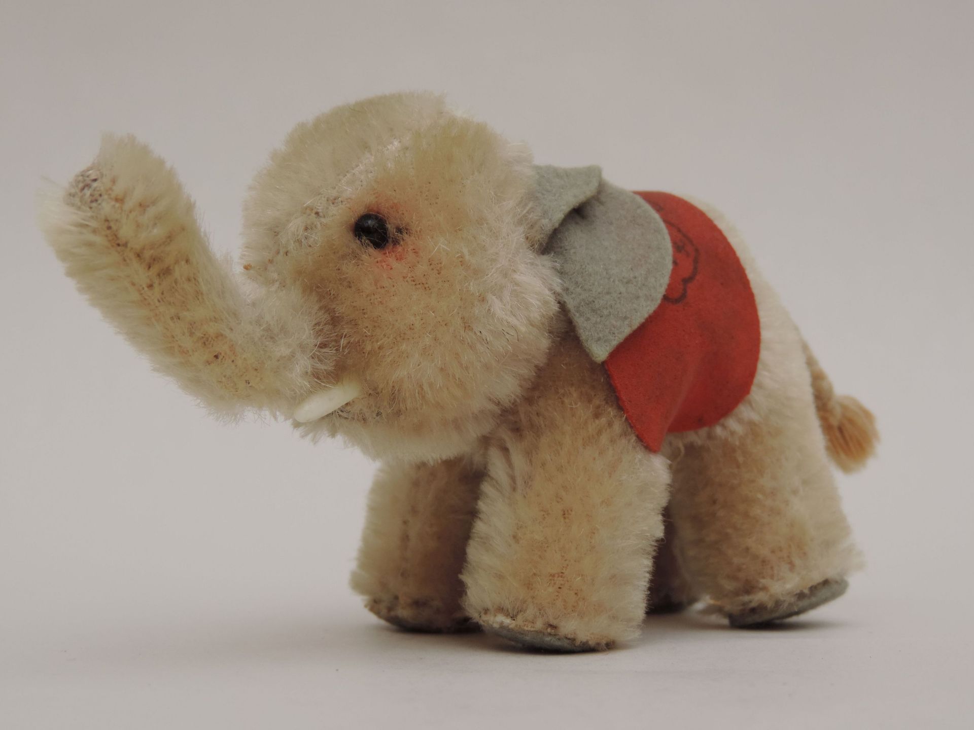 STEIFF-TEDDY, "Elefant", nach Margarete Steiff, *24.7.1847 Giengen +09.05.1909, ca. 1956-1958, Nr.
