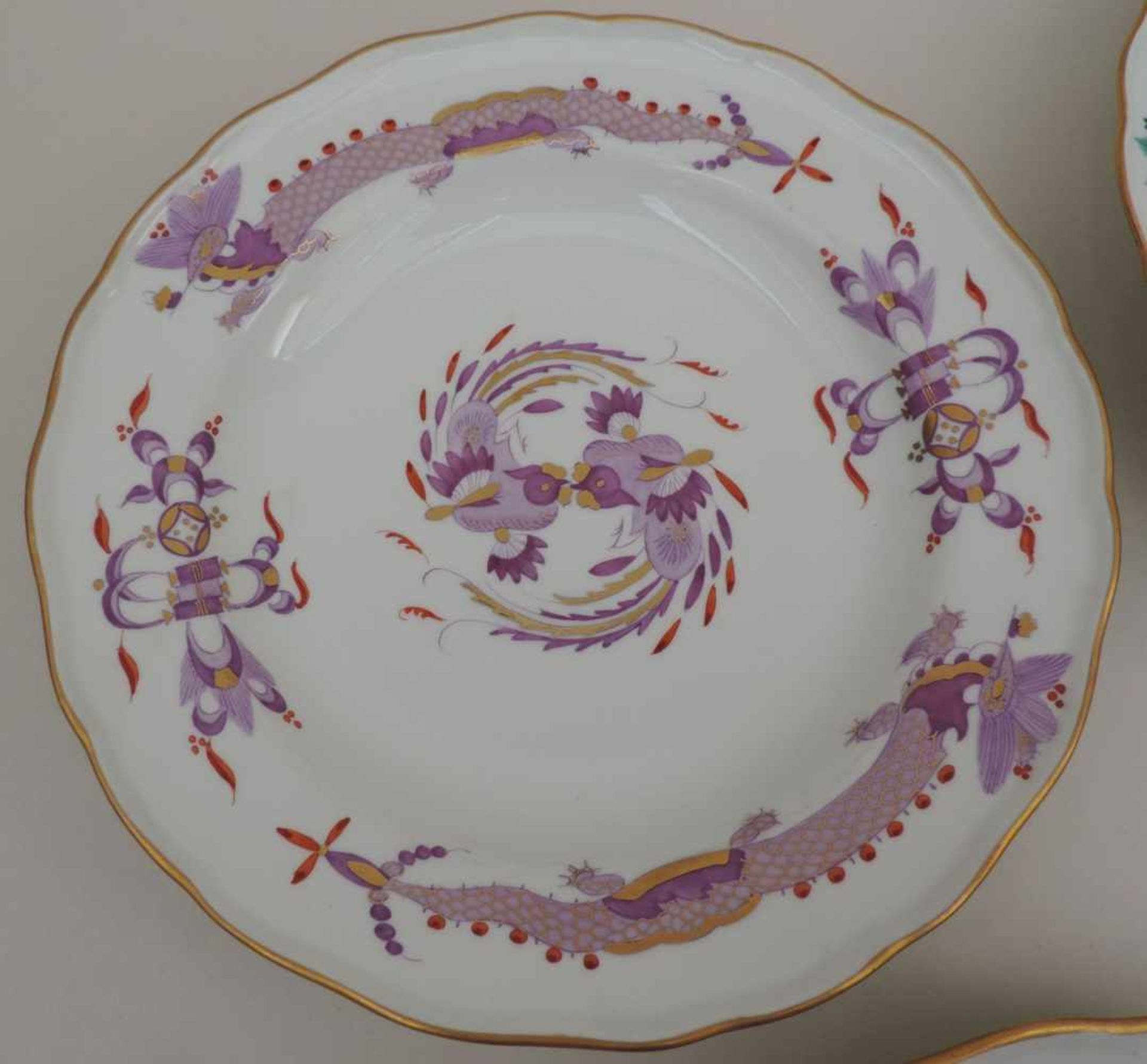 TELLER, Satz von 4, Kgl Porzellanmanuf Meissen, 1860-1924, Dekor Reicher Drache, goldschattiert in - Bild 2 aus 2