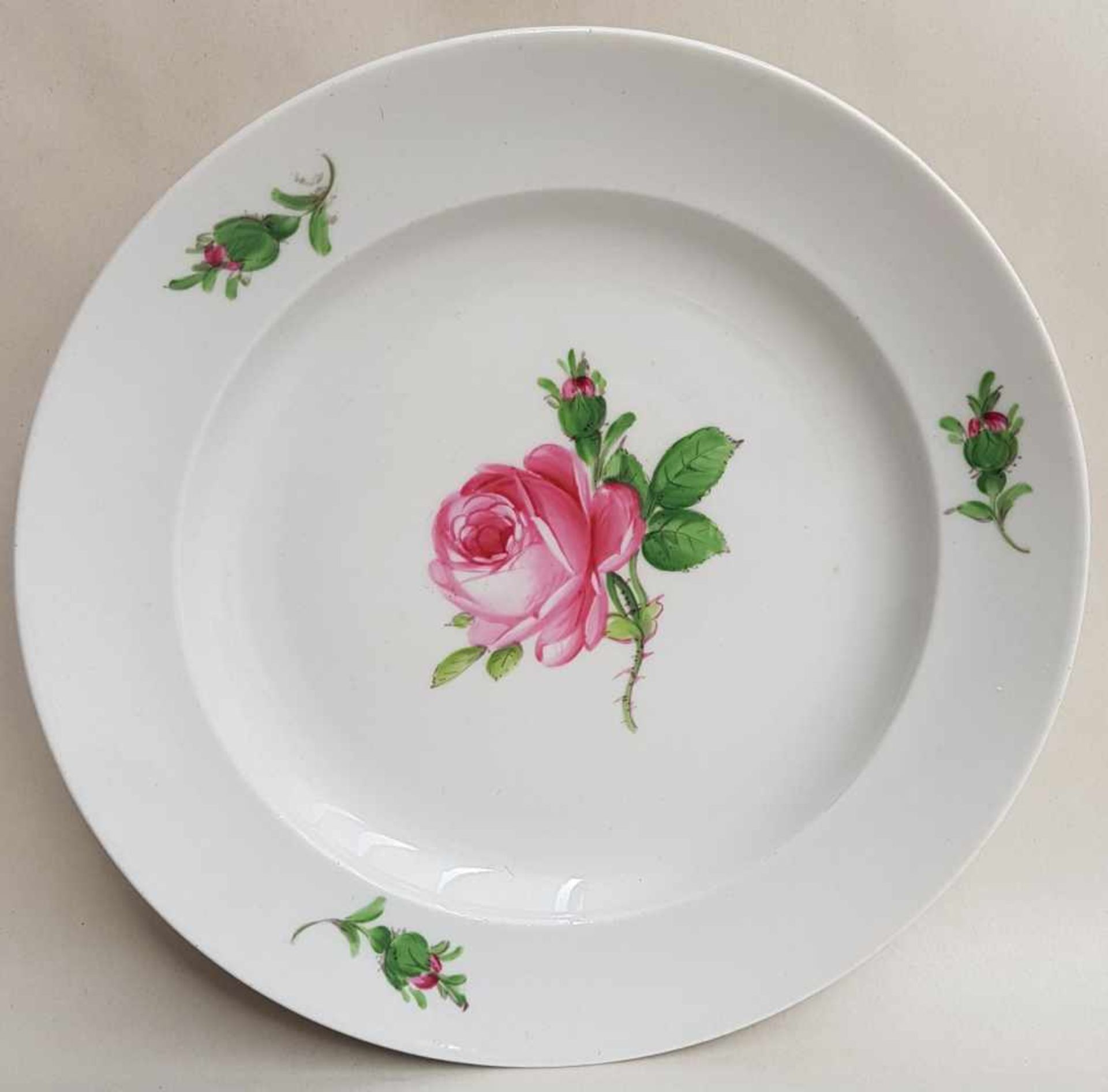 DESSERTTELLER, Königl bzw Staatl Porzellanmanuf Meissen, 1860-1924, Rose Mitte bunt, glatt, Dm 22,